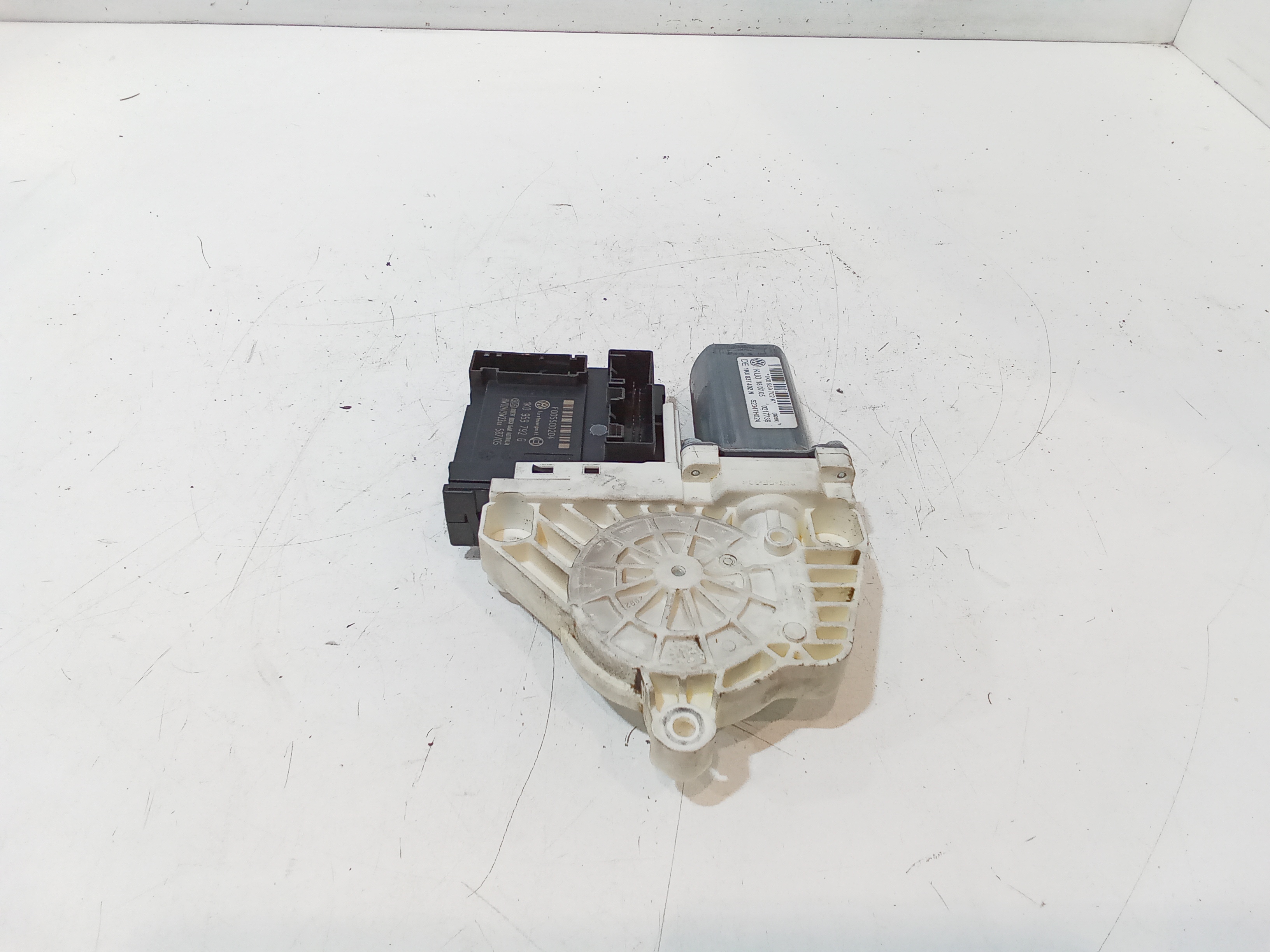 Motorino Alzavetro anteriore destra per Volkswagen Golf 5 Berlina (03>08) (2003 - 2008)