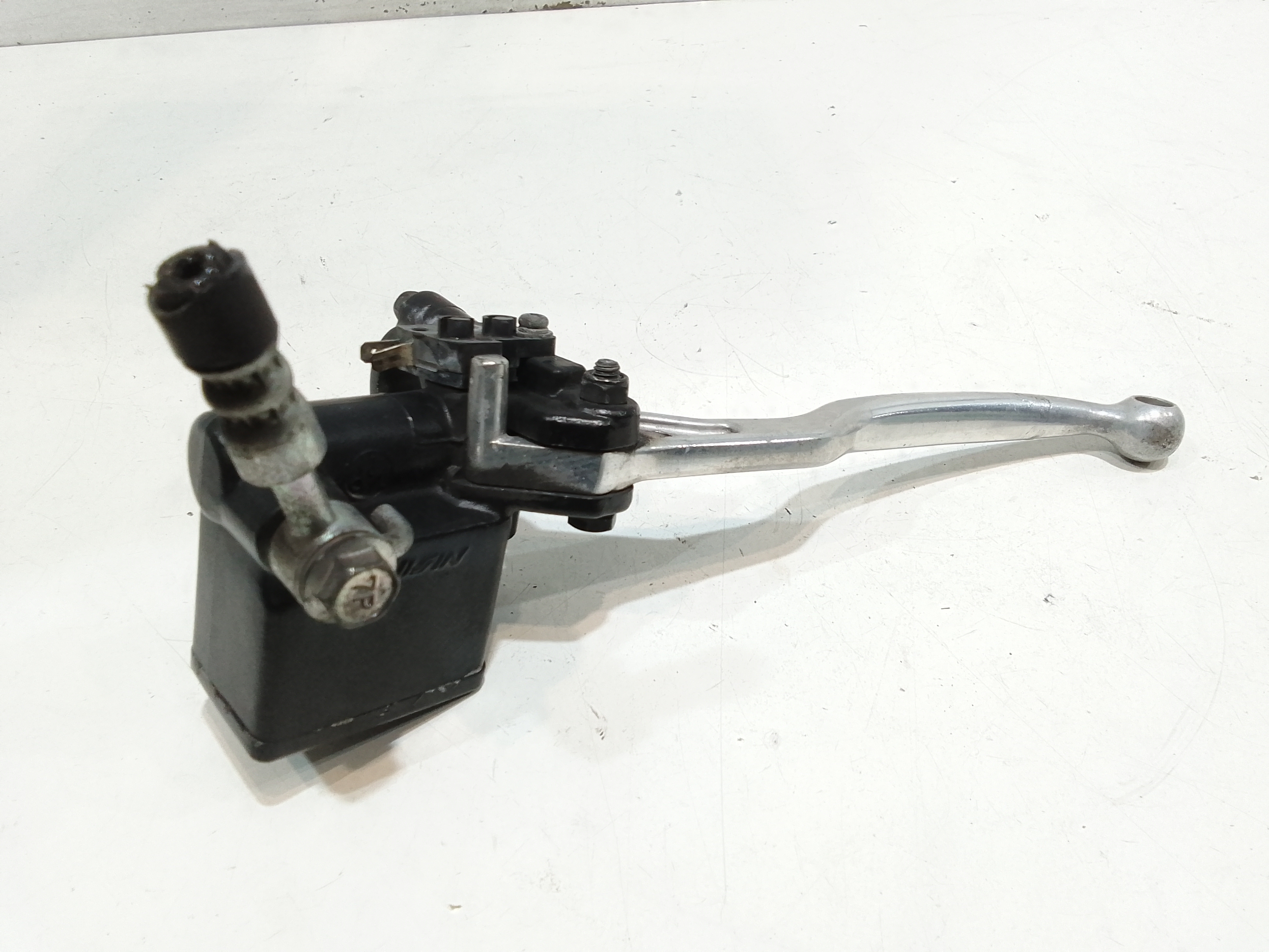 Pompa Freno anteriore per Suzuki Burgman 400cc  (07>) (2007 - In produzione)