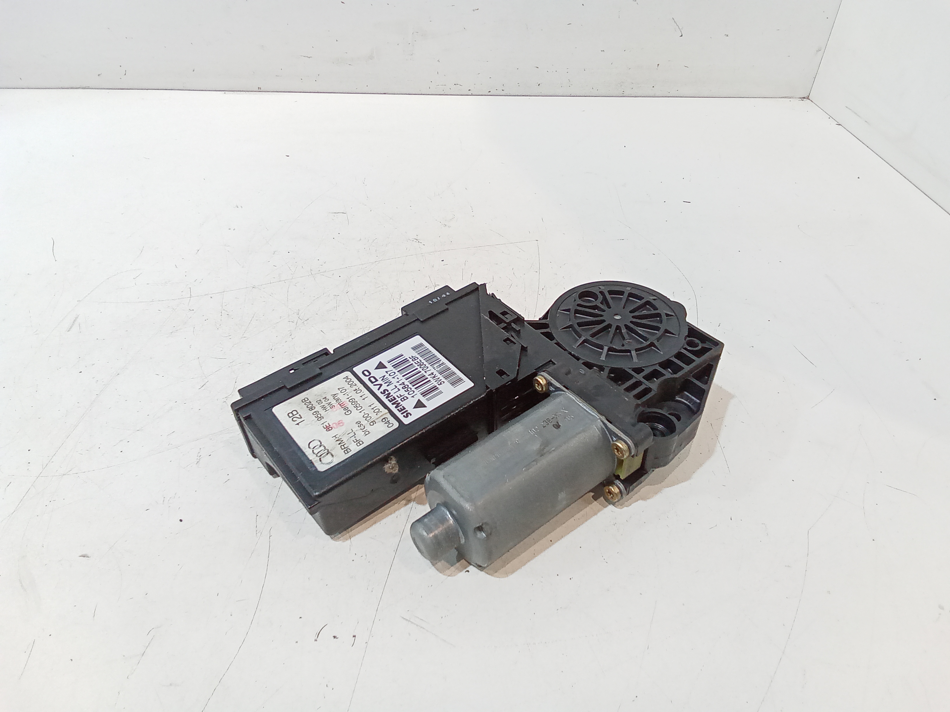 Motorino Alzavetro anteriore destra per Audi A4 Avant (8ed) (04>08) (2004 - 2008)