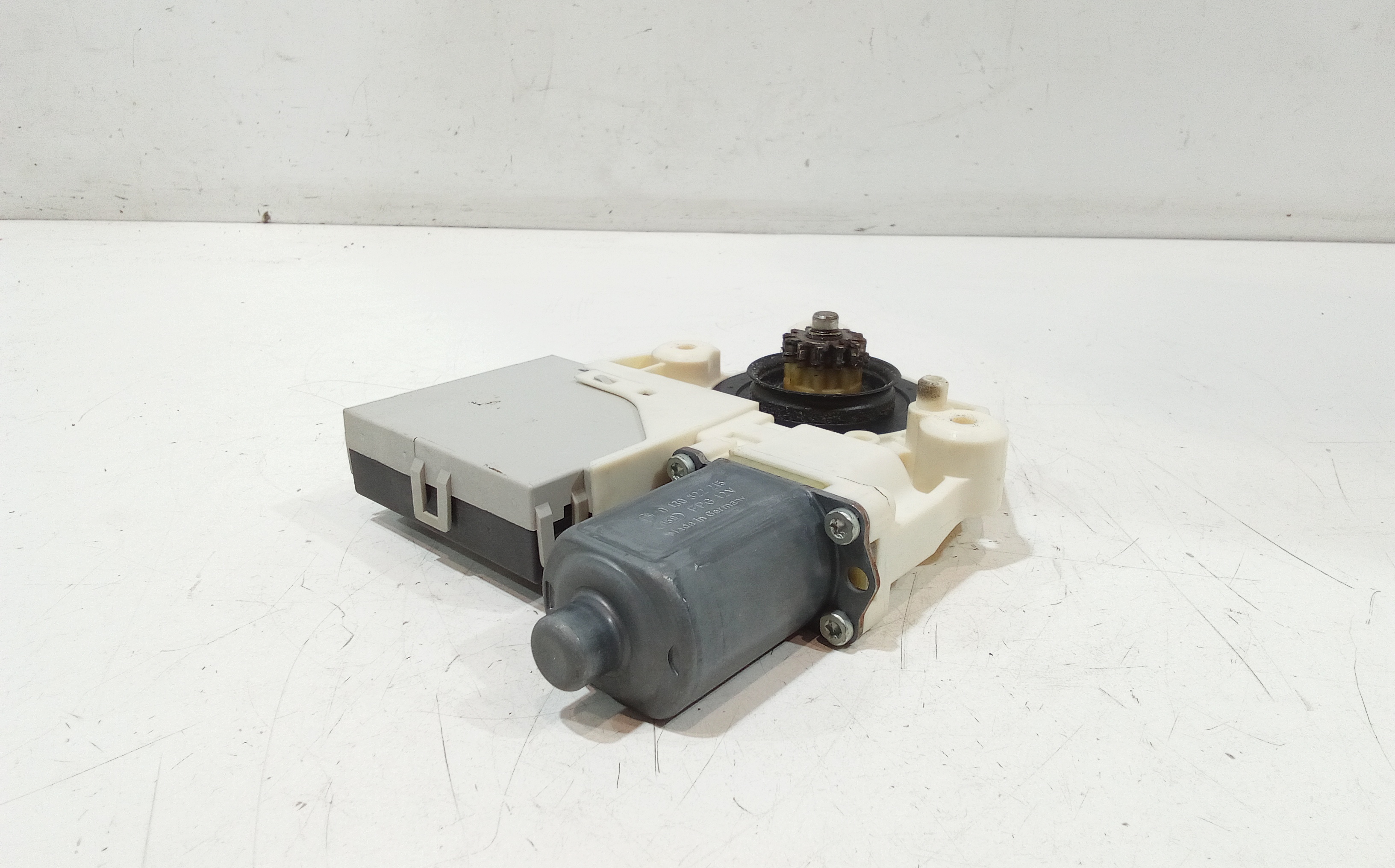 Motorino Alzavetro anteriore Sinistro per Ford Focus Berlina 4 Serie (2008 - 2011)