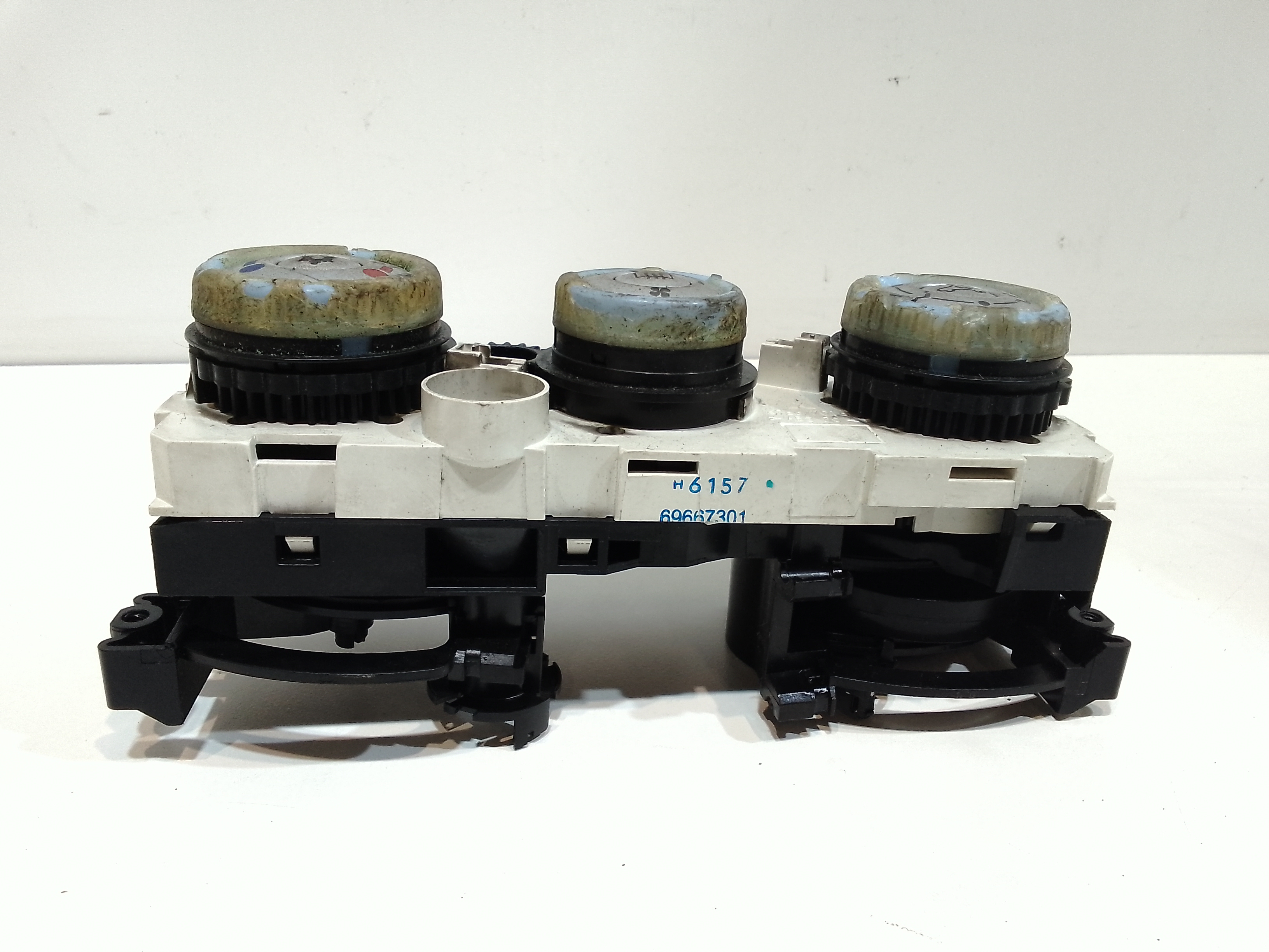 Comandi Clima per Mitsubishi Colt Serie 3p (z30)  (04>12) (2004 - 2012)