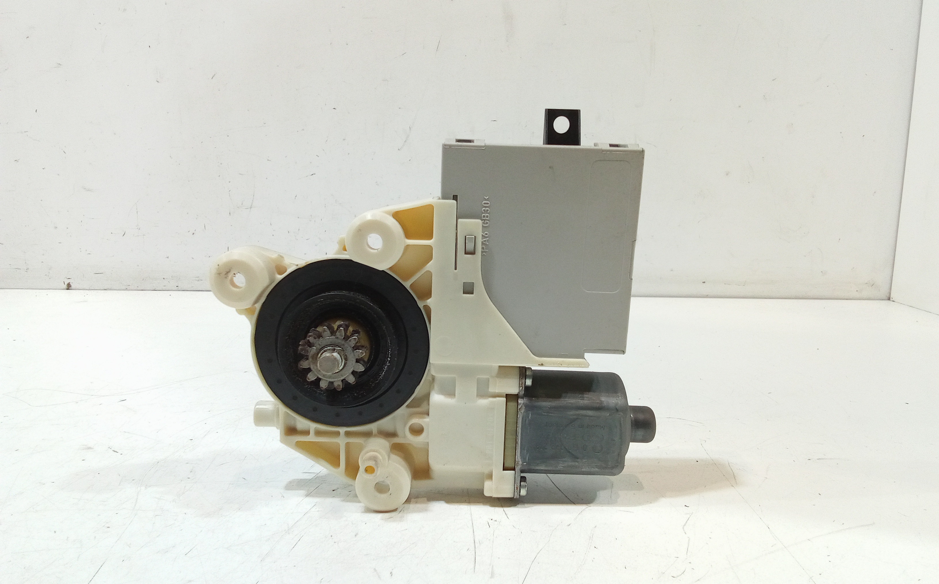 Motorino Alzavetro posteriore destra per Ford Focus Berlina 4 Serie (2008 - 2011)