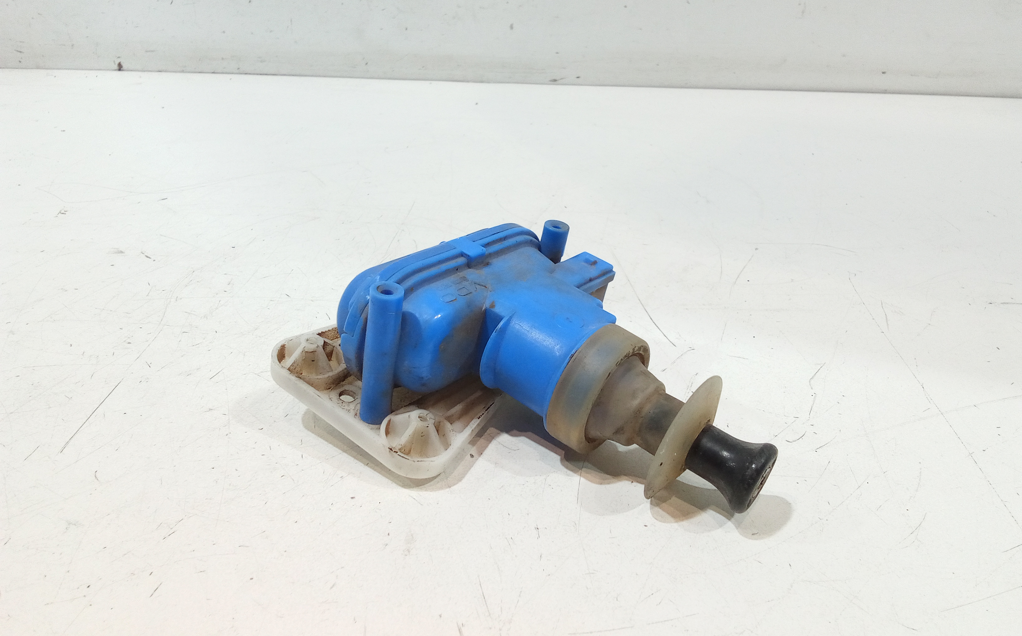 Attuatore serratura anteriore sinistro per Audi 80 Serie (b3) (86>91) (1986 - 1991)