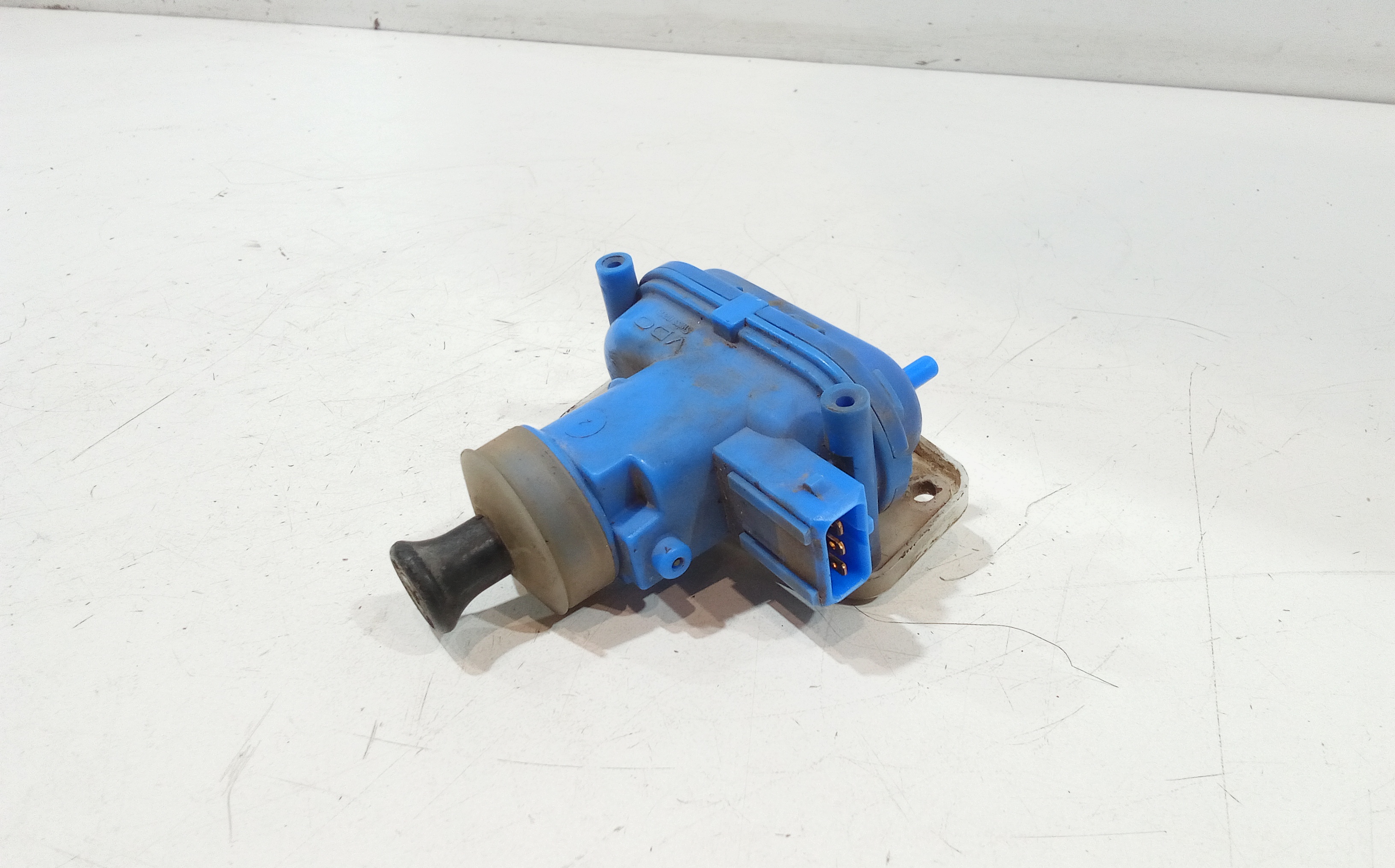 Attuatore serratura anteriore sinistro per Audi 80 Serie (b3) (86>91) (1986 - 1991)