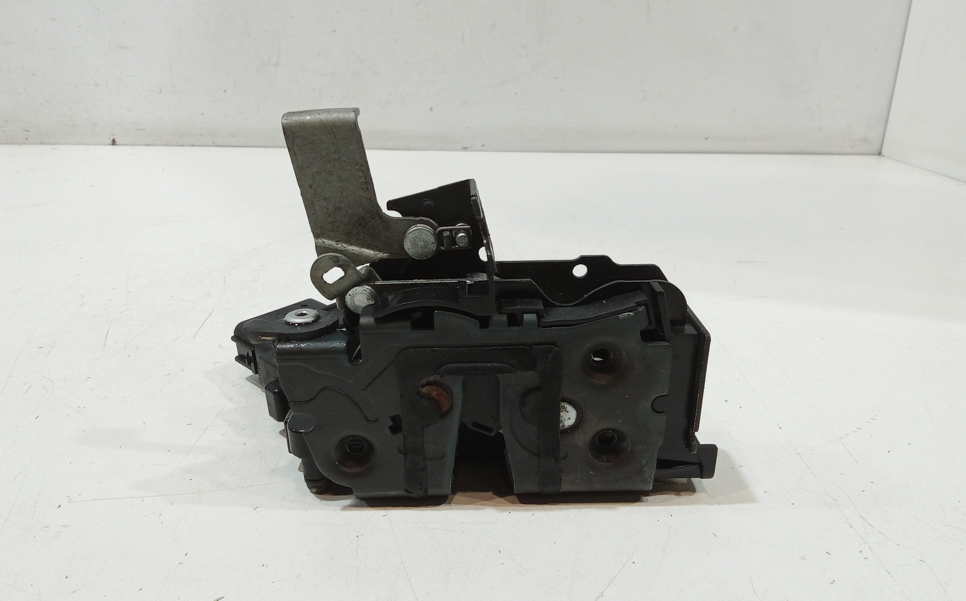 Serratura Posteriore Sinistra per Ford Focus Berlina 4 Serie (2008 - 2011)