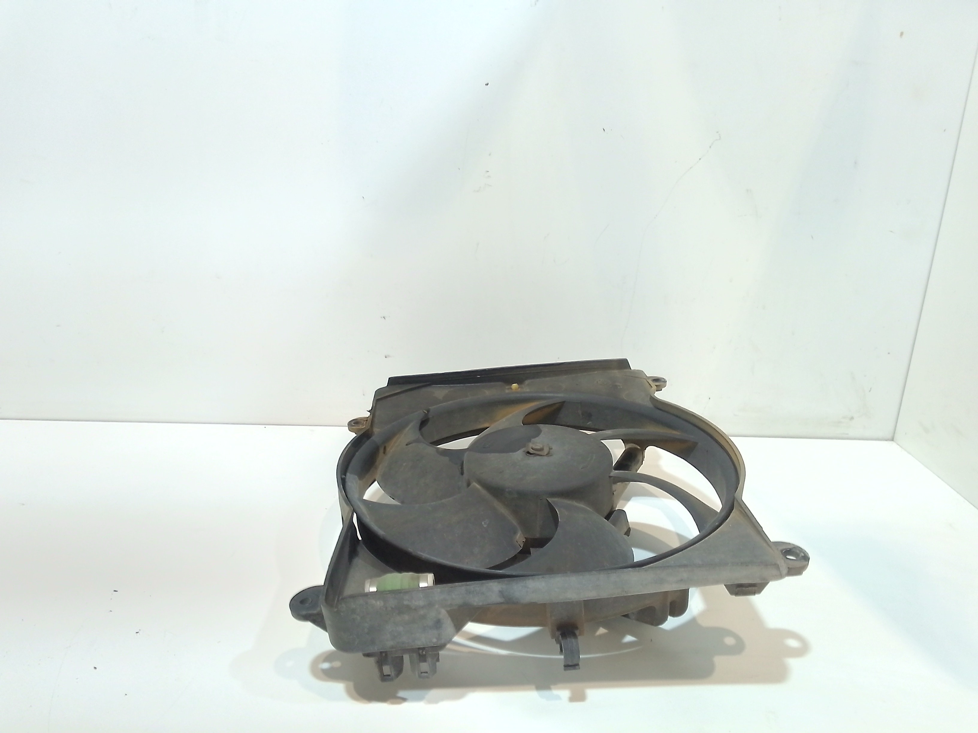 Elettroventola per Fiat Punto Berlina 5p (1993 - 1999)