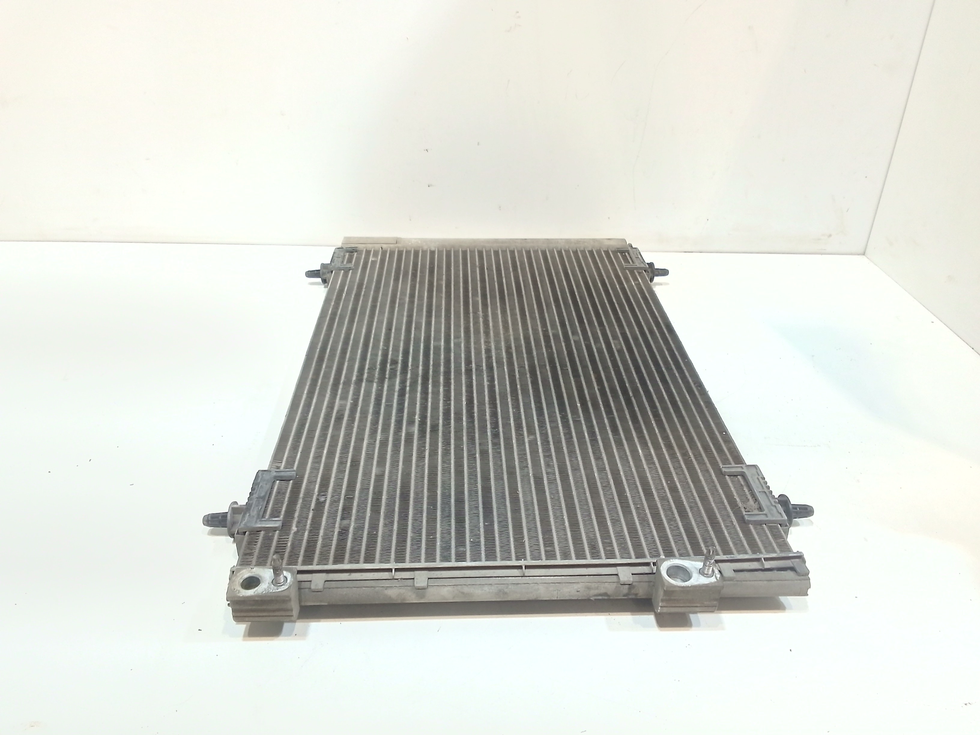 Radiatore A/C per Peugeot Partner 3 Serie (2008 - In produzione)