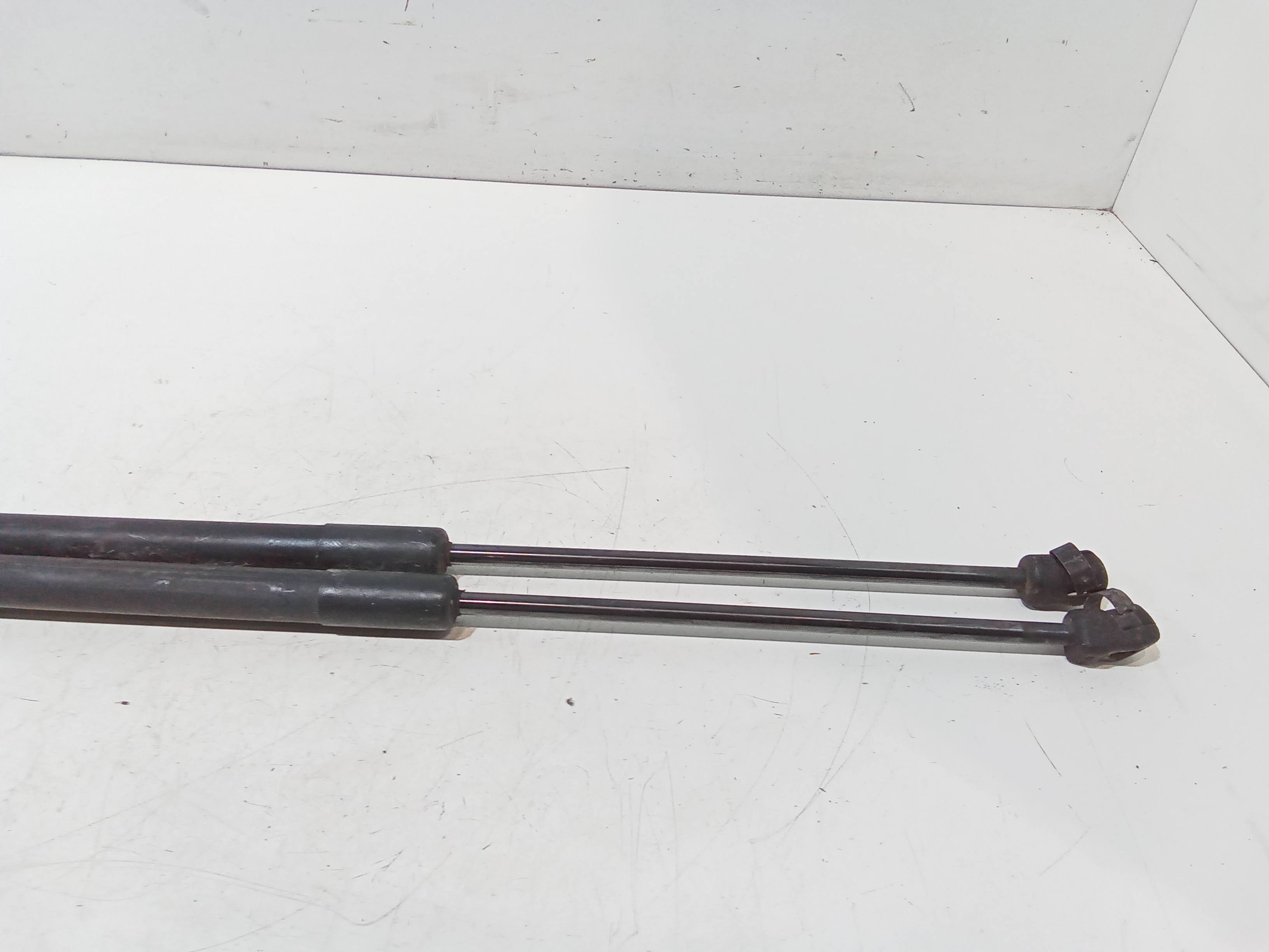 Pistoncini cofano Post. per Opel Astra J 2 Serie (2011 - In produzione)