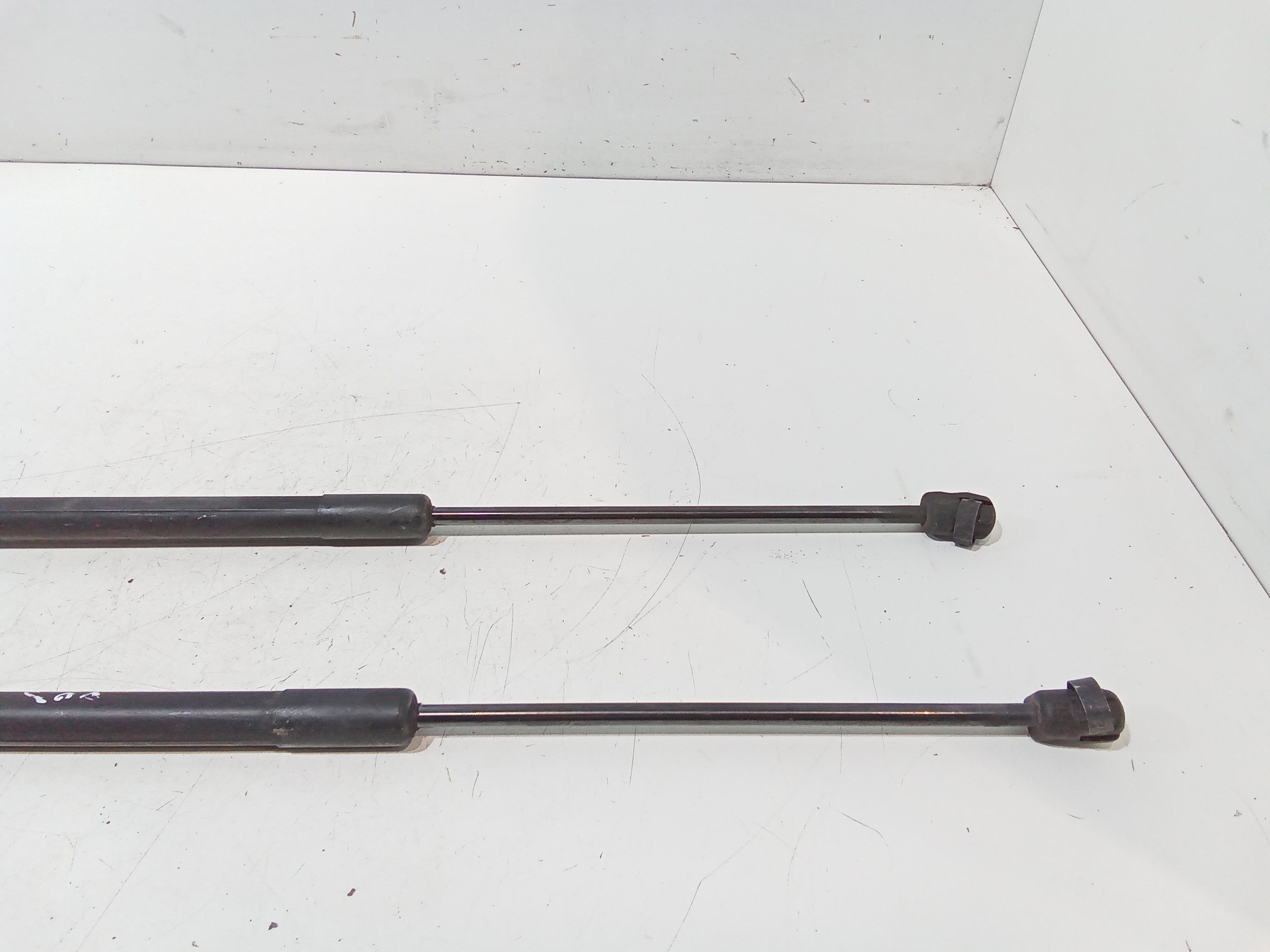 Pistoncini cofano Post. per Opel Astra J 2 Serie (2011 - In produzione)