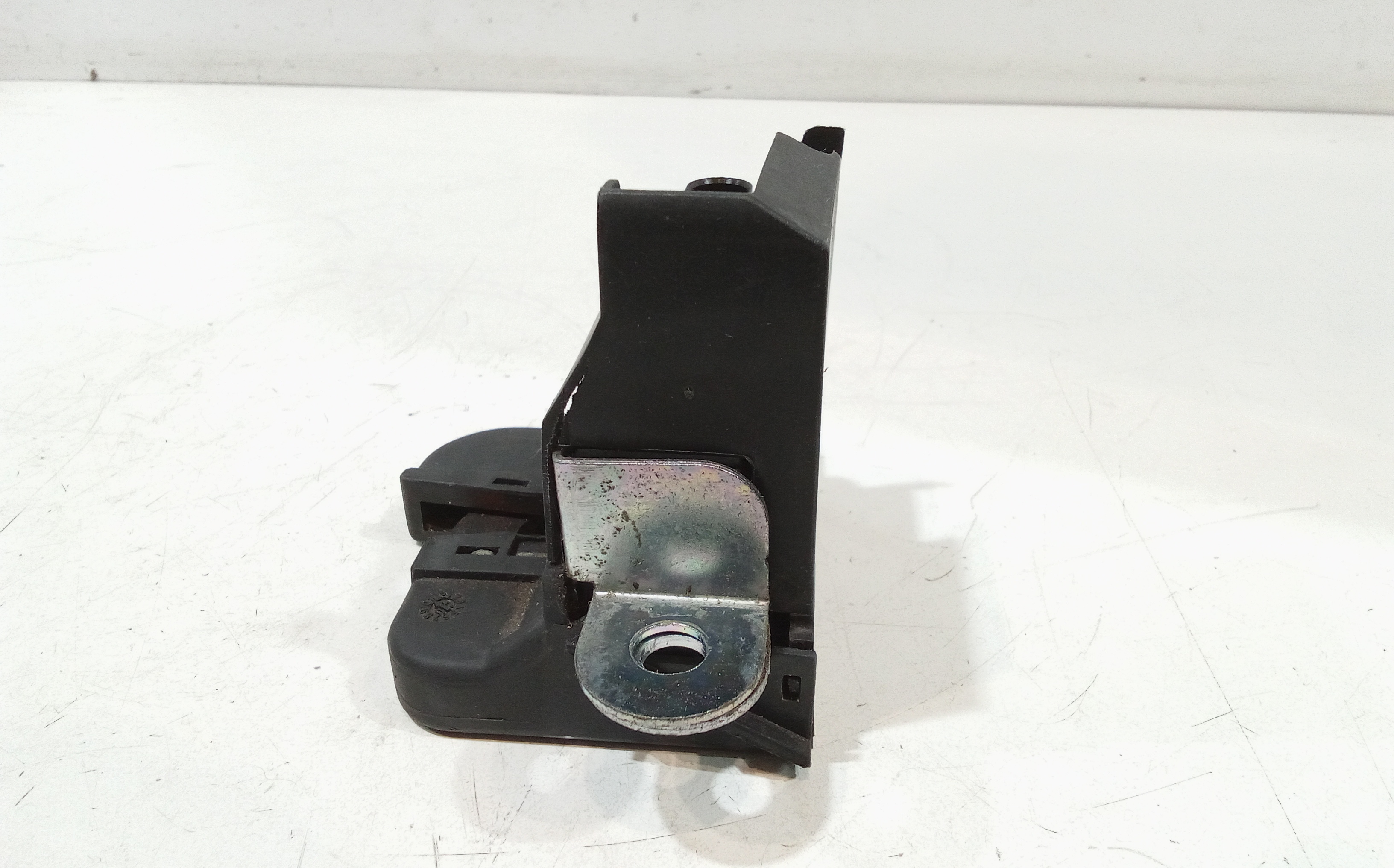 Serratura Cofano Posteriore per Volkswagen Golf 5 Berlina (03>08) (2003 - 2008)