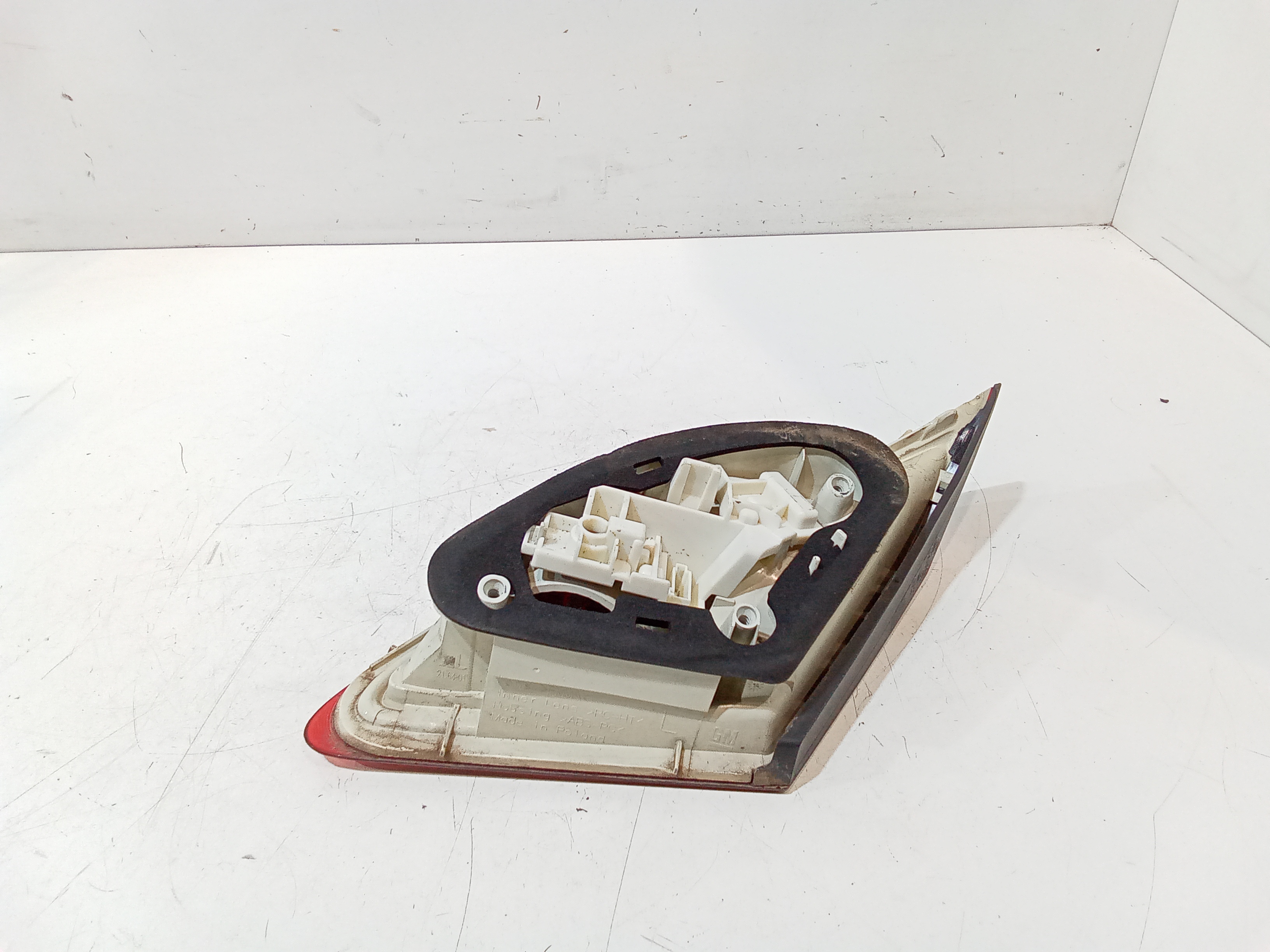 Stop Posteriore Sinistro Integrato nel Portello per Opel Astra J 2 Serie (2011 - In produzione)