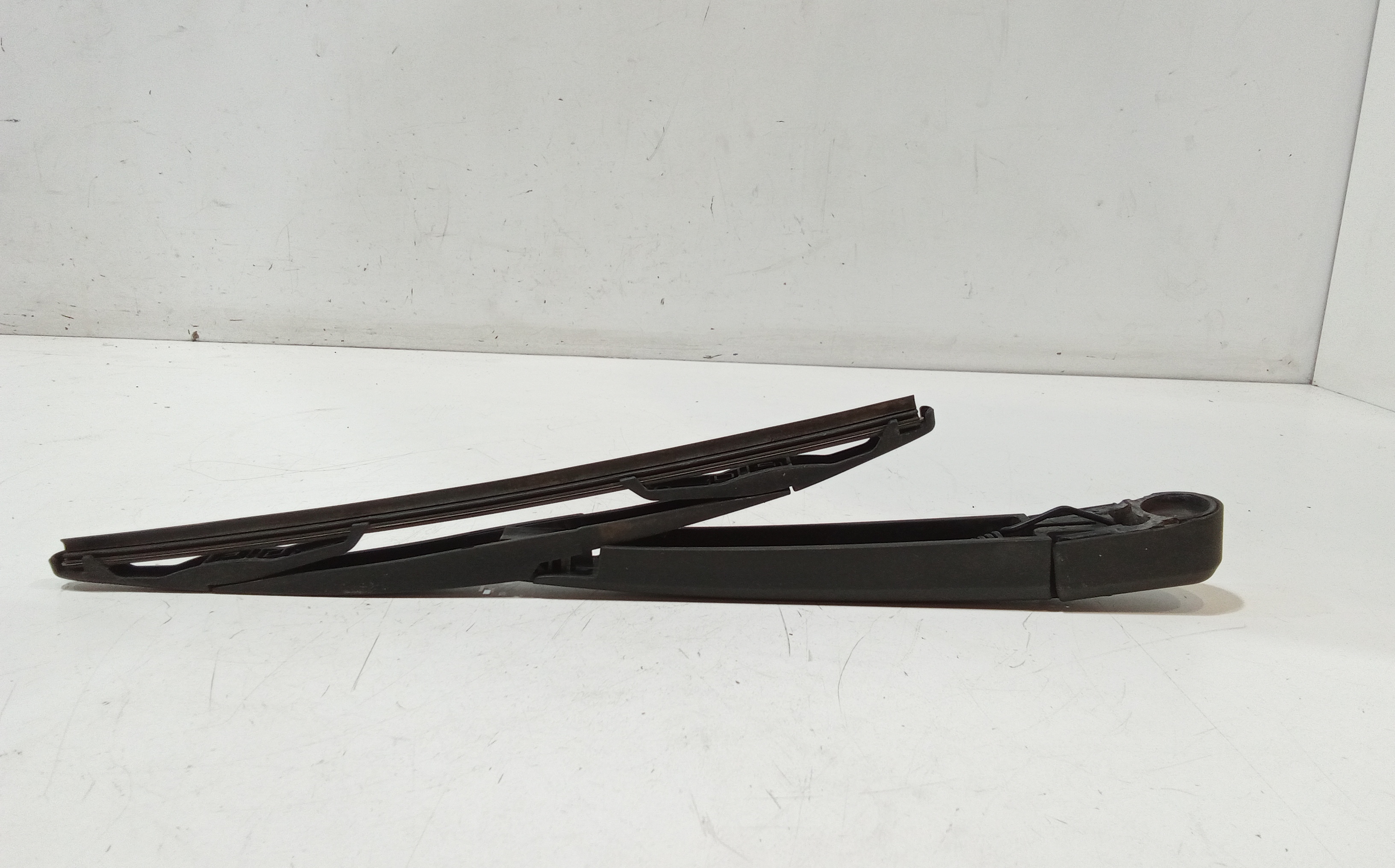 Braccio tergicristallo posteriore per Opel Astra J 2 Serie (2011 - In produzione)