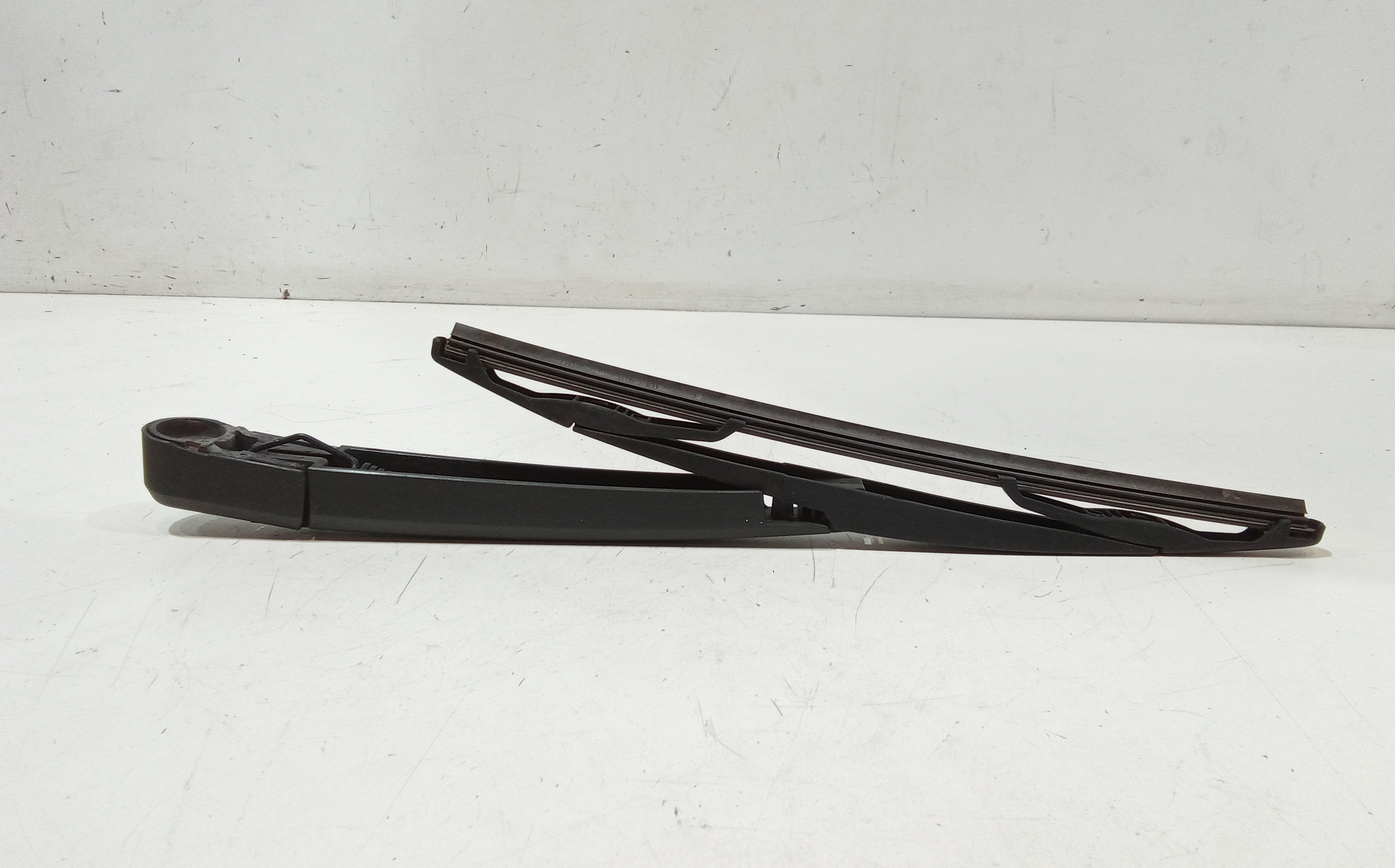 Braccio tergicristallo posteriore per Opel Astra J 2 Serie (2011 - In produzione)