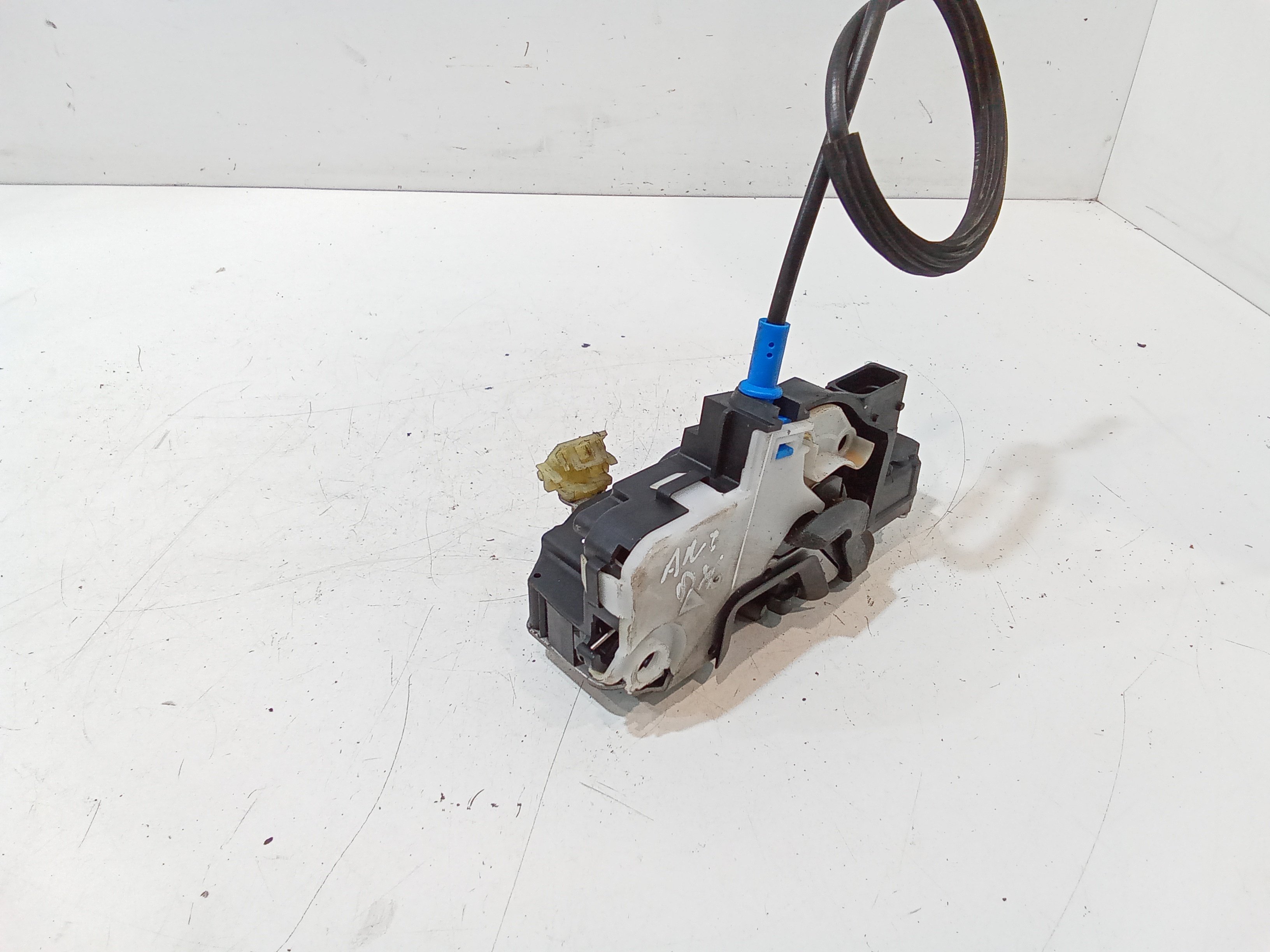 Serratura Anteriore Destra per Opel Astra J 2 Serie (2011 - In produzione)