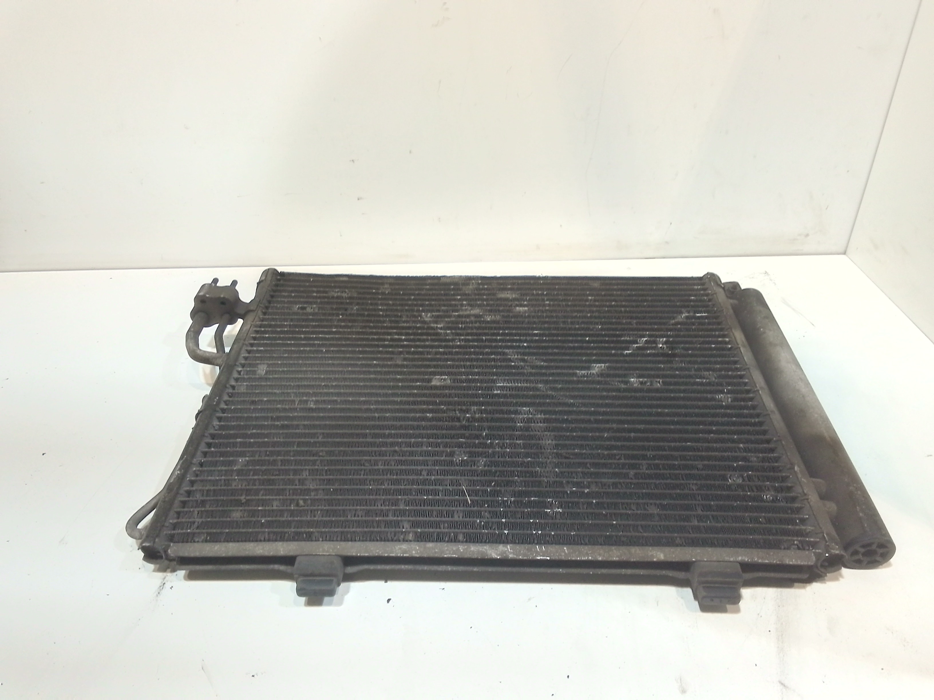 Radiatore A/C per Hyundai I10 1 Serie (2007 - 2011)