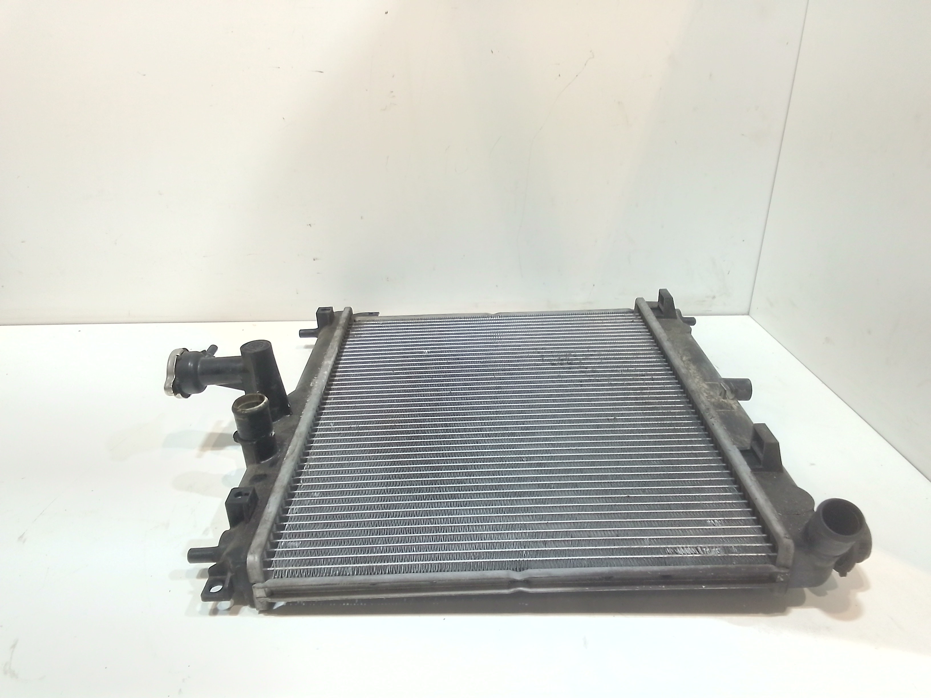 Radiatore acqua per Hyundai I10 1 Serie (2007 - 2011)