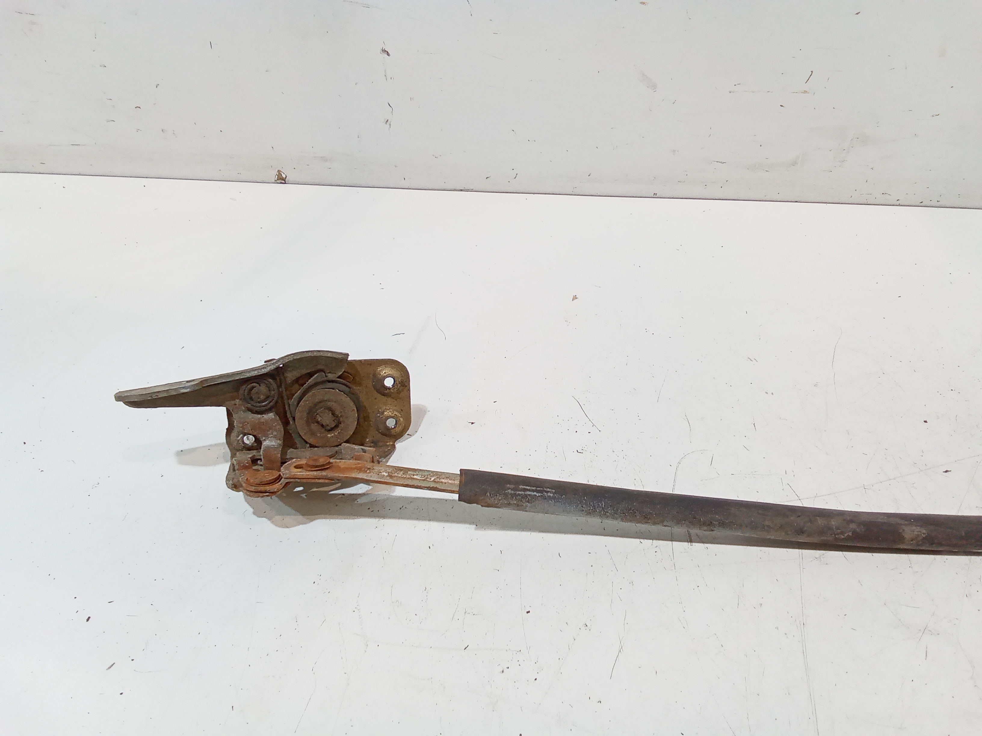 Serratura Anteriore Sinistra per Fiat 850 T Serie (1964 - In produzione)