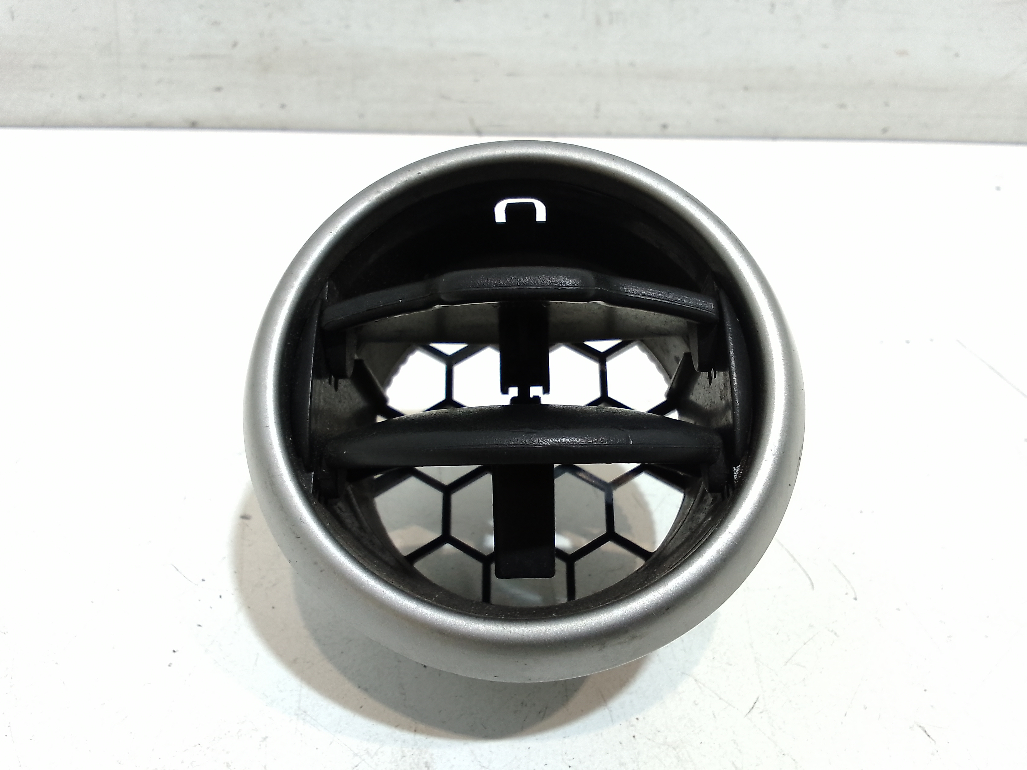 Bocchetta aria cruscotto lato guida per Nissan Qashqai 2 Serie (2010 - 2013)