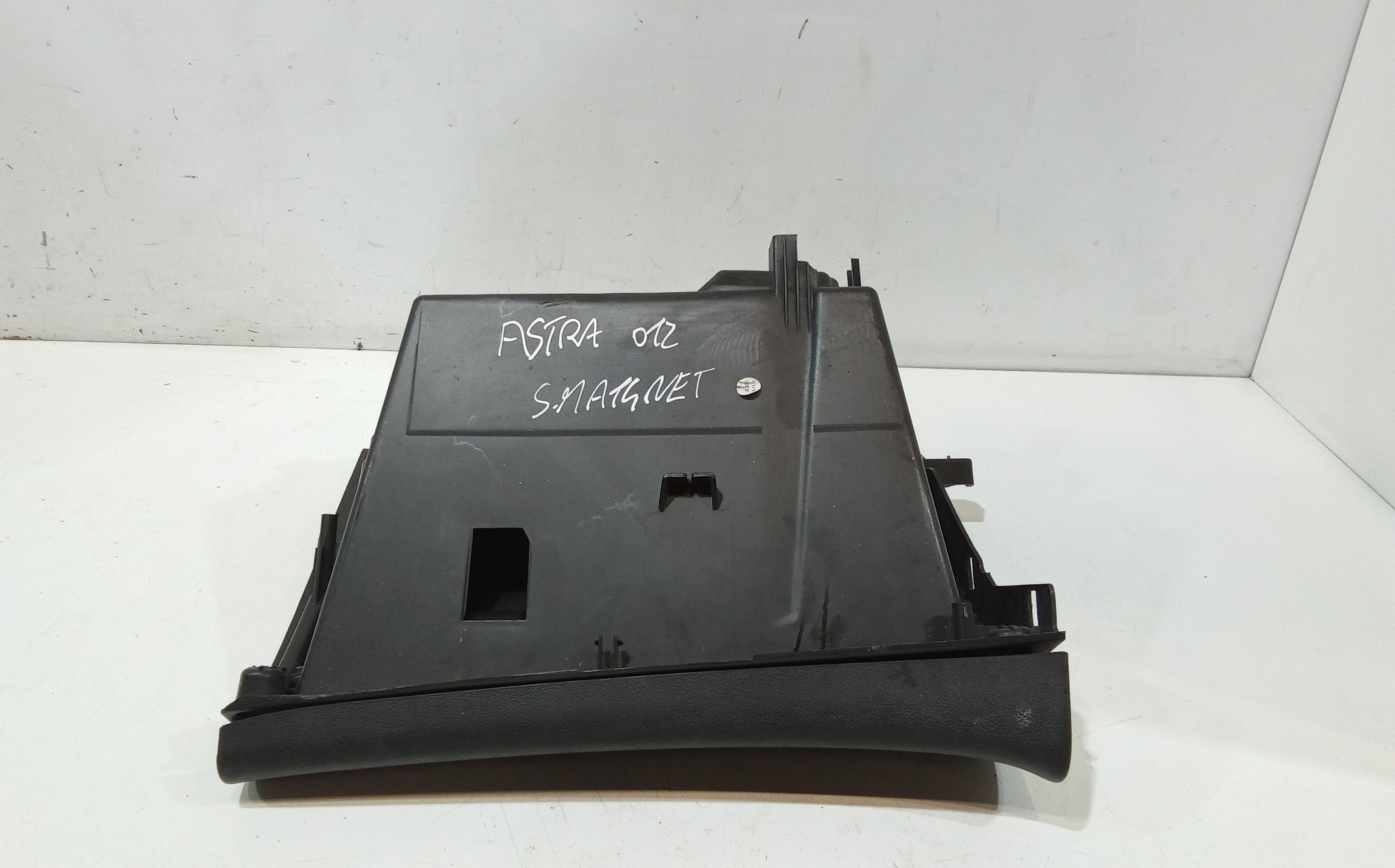 Cassetto porta oggetti per Opel Astra J 2 Serie (2011 - In produzione)