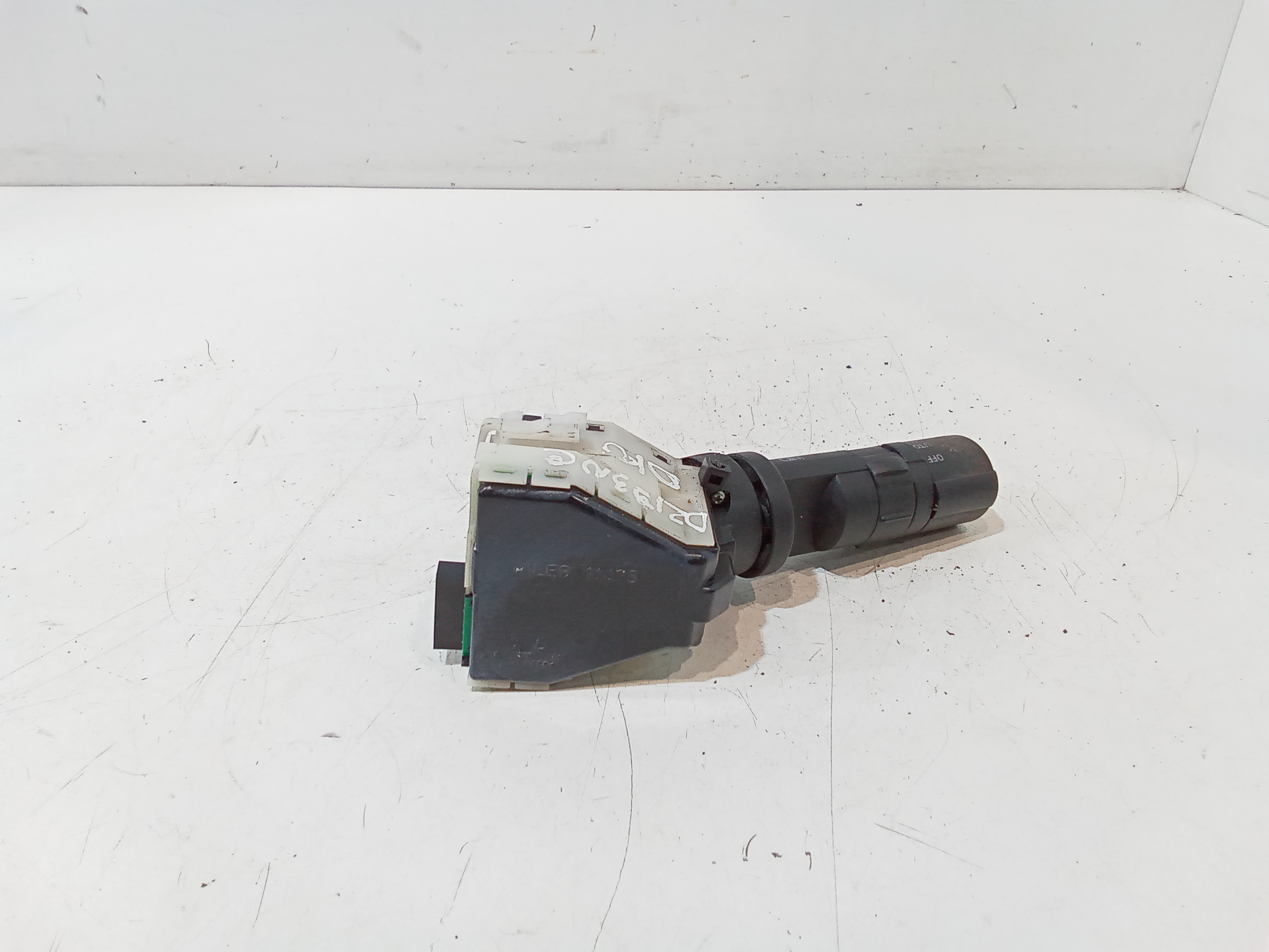 Devioluci sinistro per Nissan Qashqai 2 Serie (2010 - 2013)