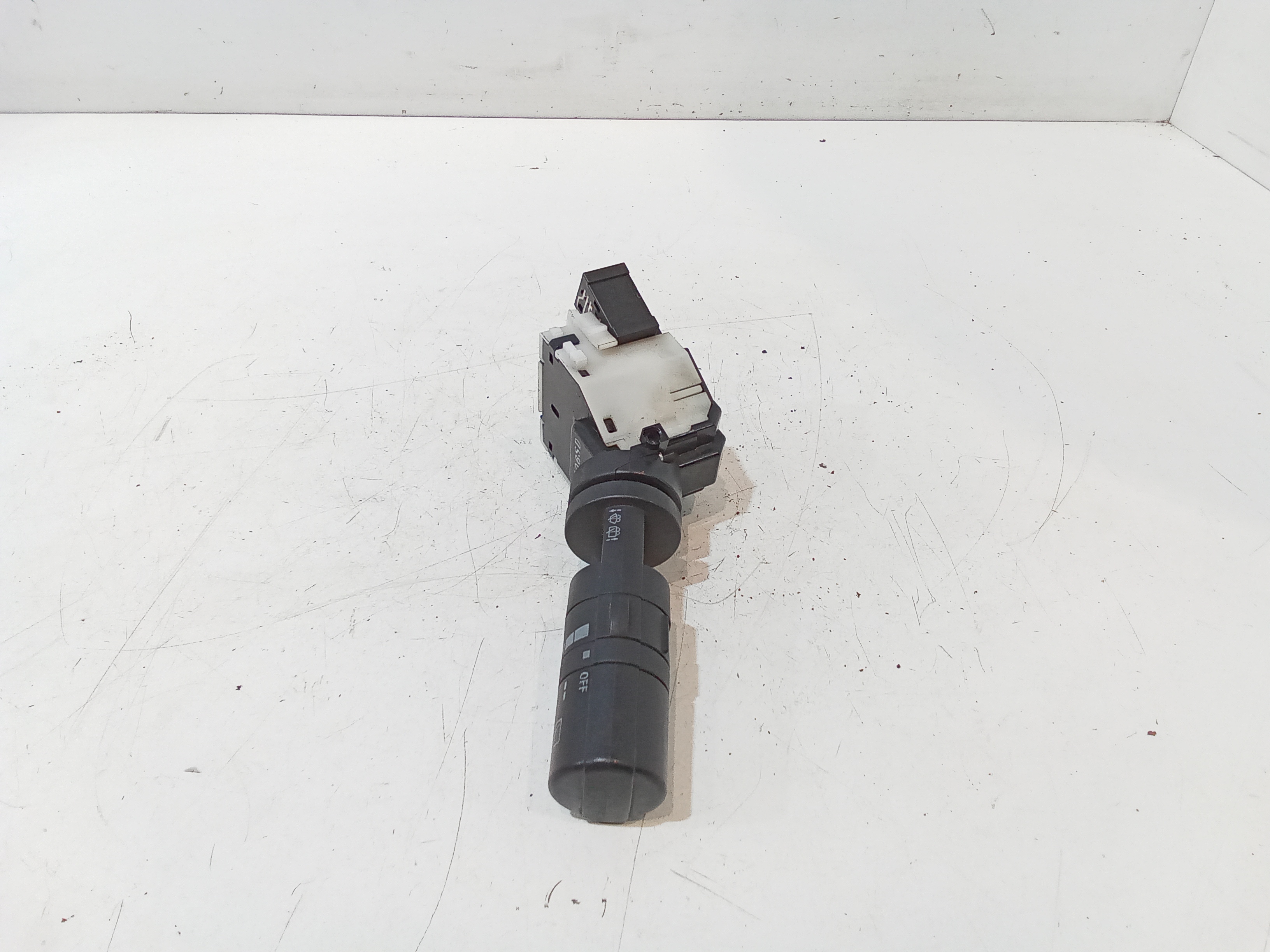 Devioluci destro per Nissan Qashqai 2 Serie (2010 - 2013)