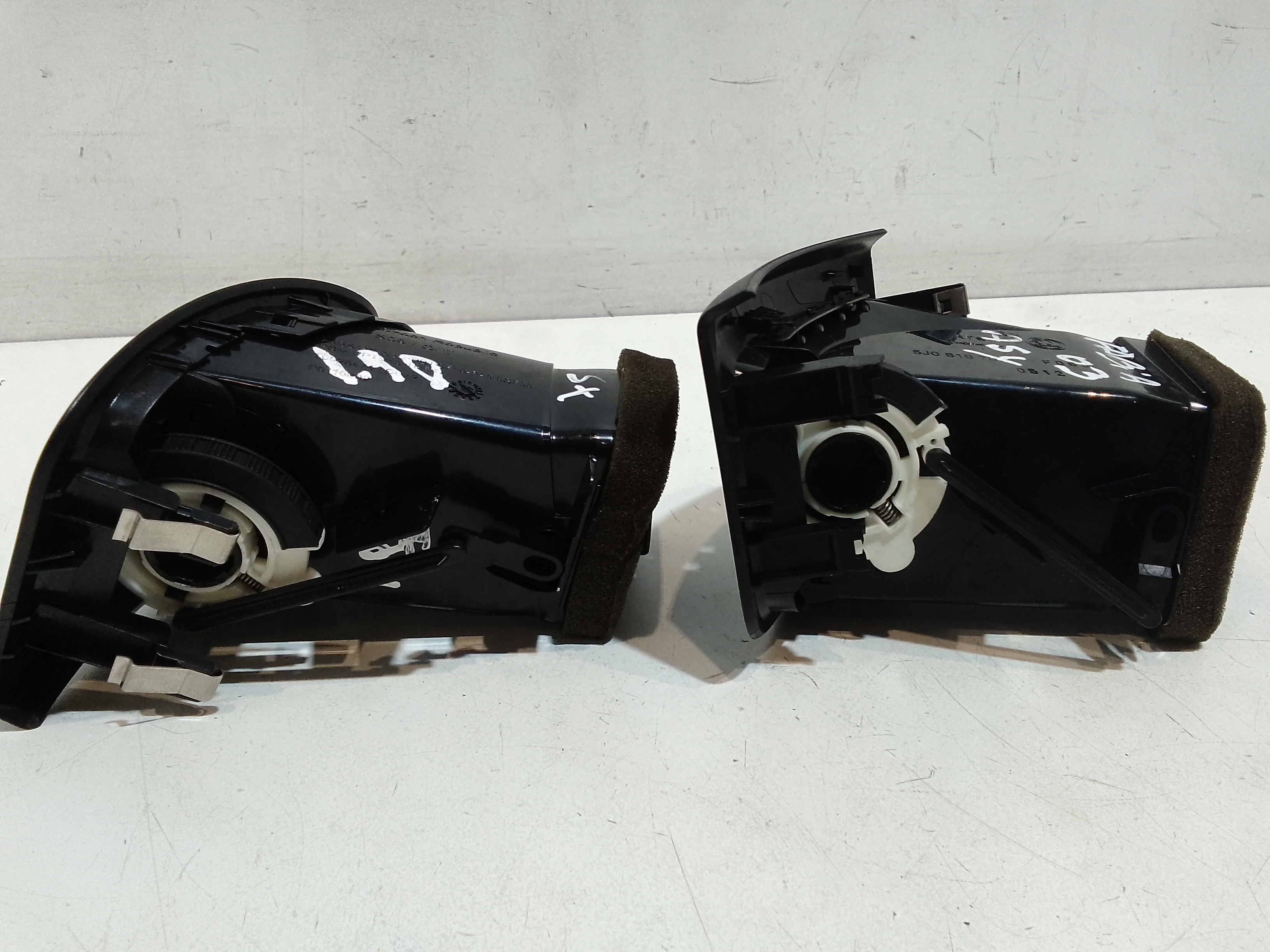 Bocchette aria cruscotto DX e SX per Skoda Fabia Berlina 2 Serie (2007 - 2014)