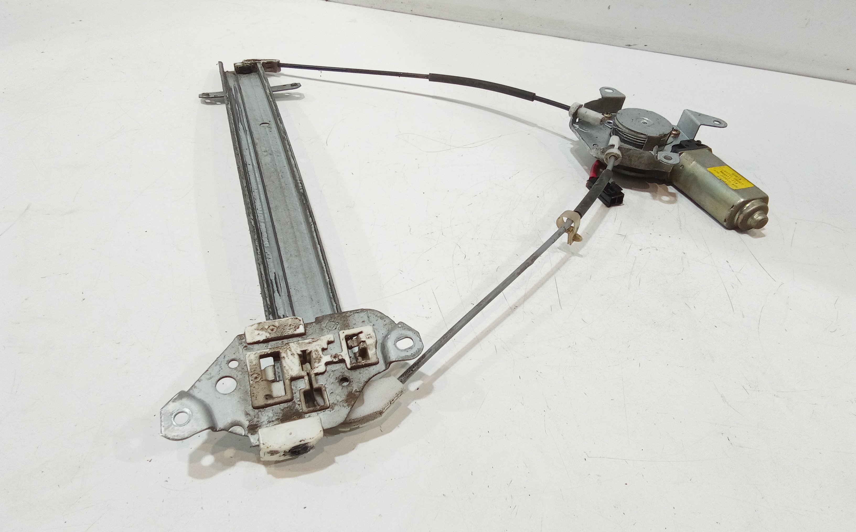 Cremagliera anteriore sinistra Guida per Nissan Almera 1 Serie (1995 - 2000)