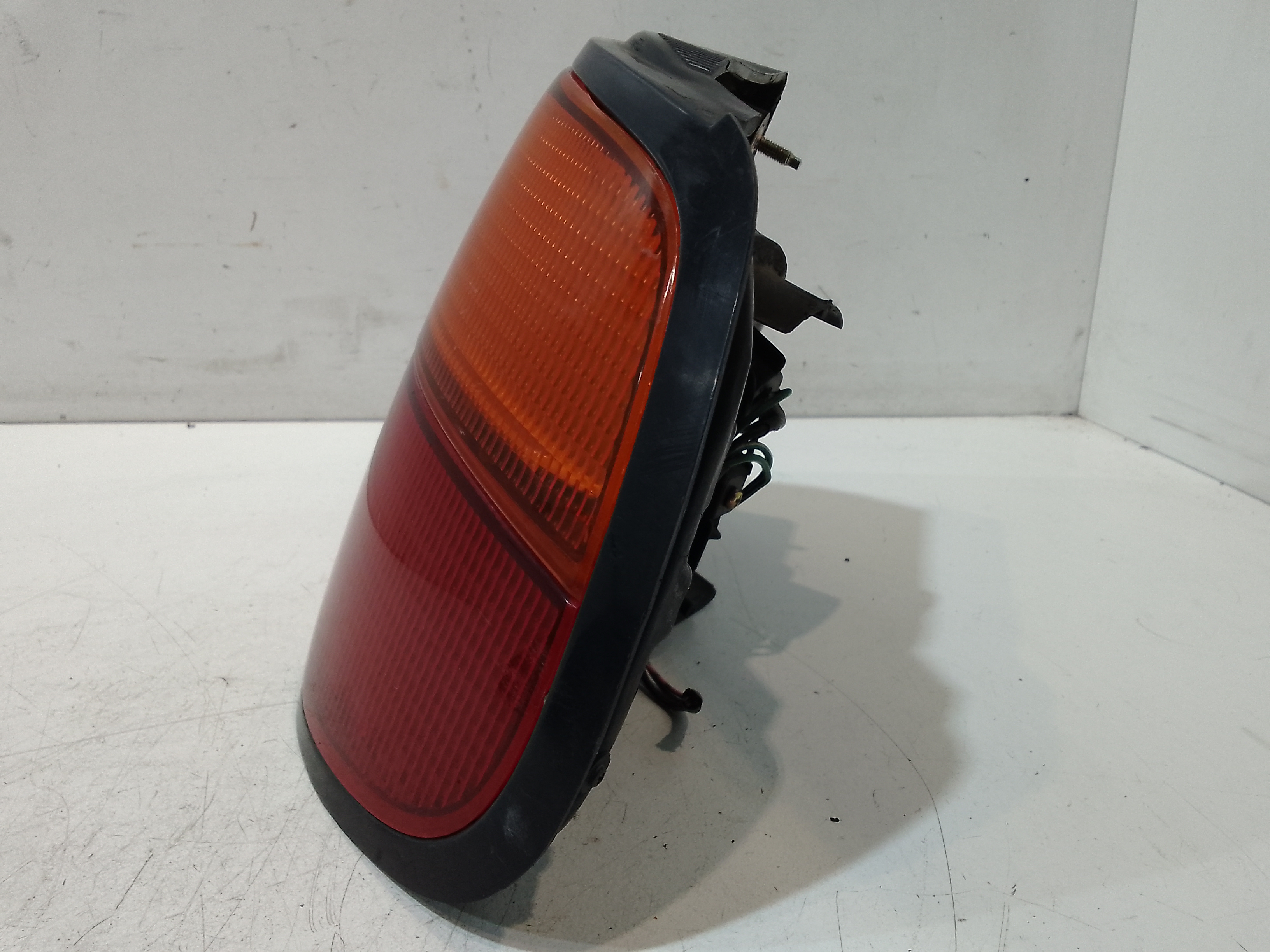 Stop fanale posteriore Destro Passeggero per Nissan Almera 1 Serie (1995 - 2000)