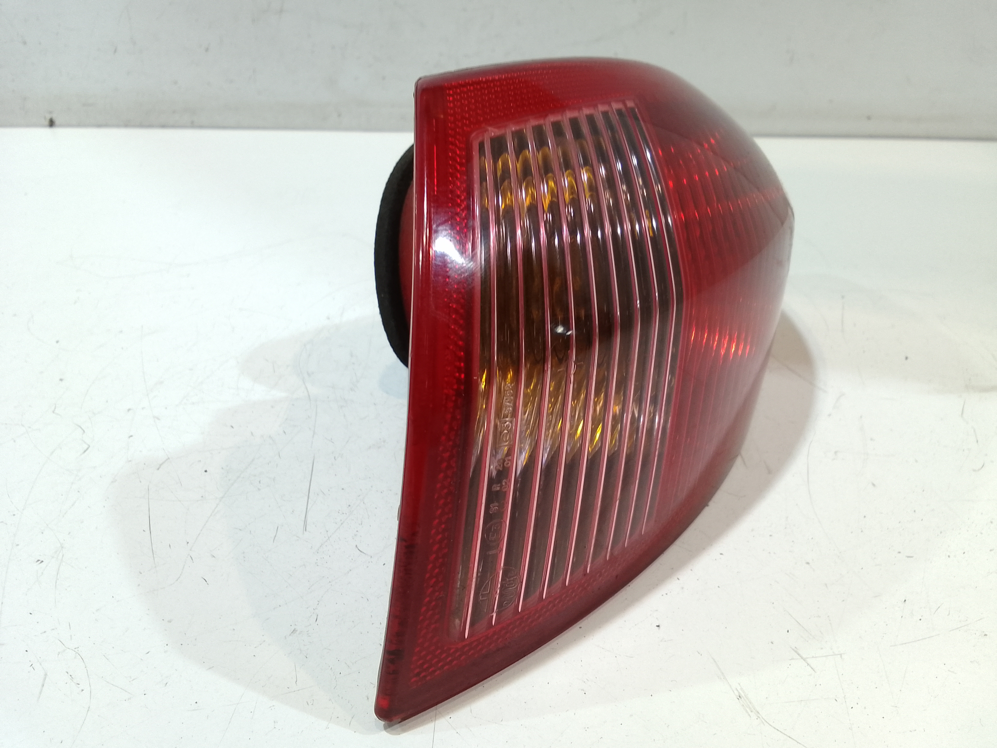 Stop fanale posteriore Destro Passeggero per Alfa Romeo 147 Serie (937) (00>05<) (2000 - 2005)