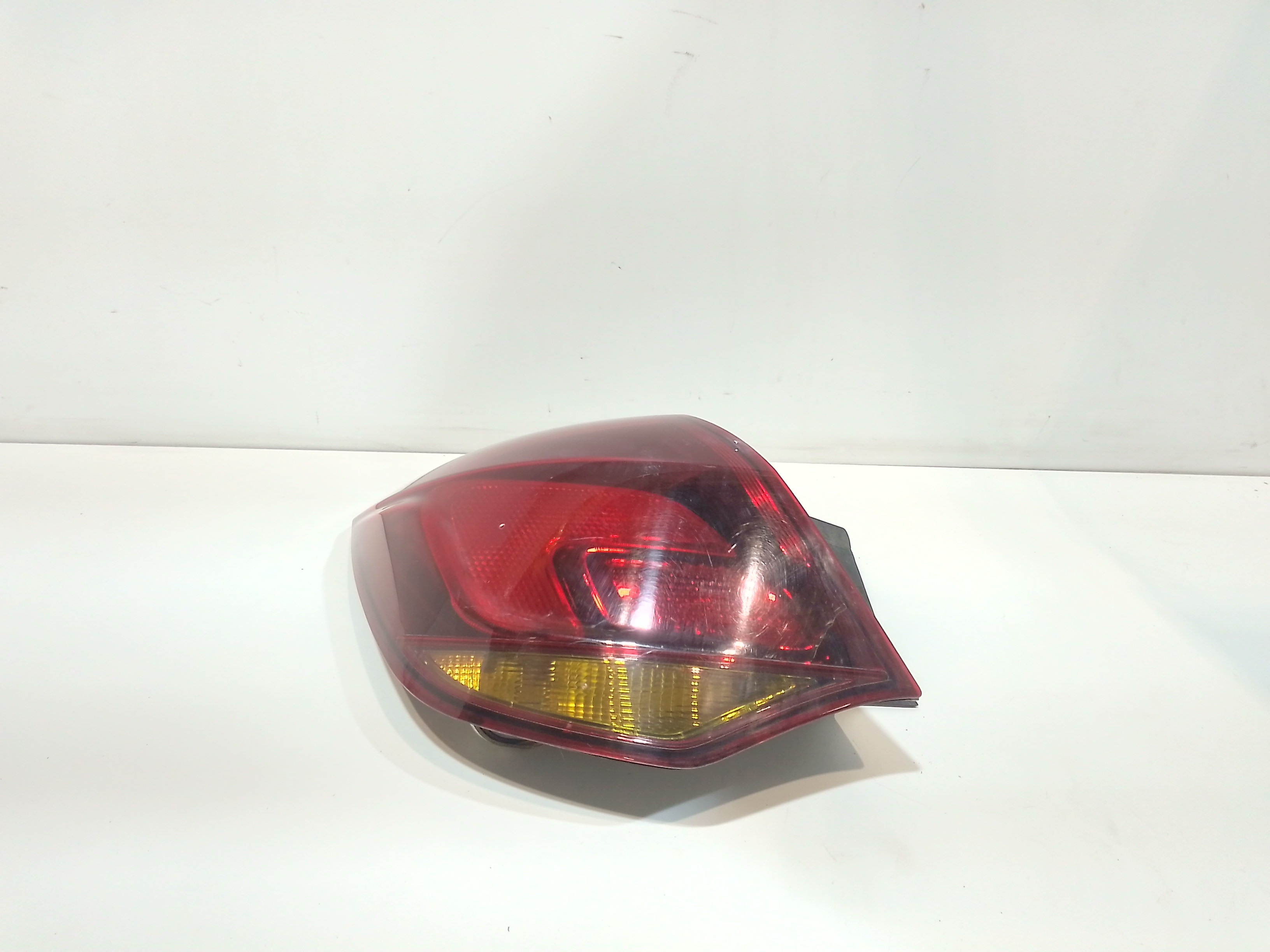 Stop fanale Posteriore sinistro lato Guida per Opel Astra J 2 Serie (2011 - In produzione)