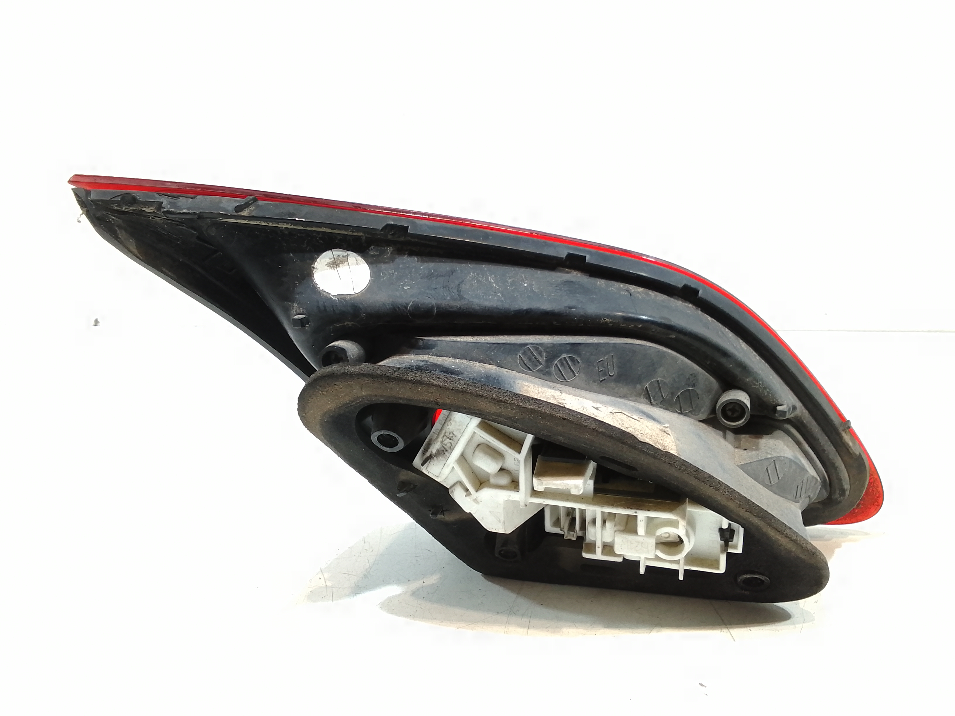 Stop Posteriore Destro Integrato nel Portello per Opel Astra J (2009 - In produzione)