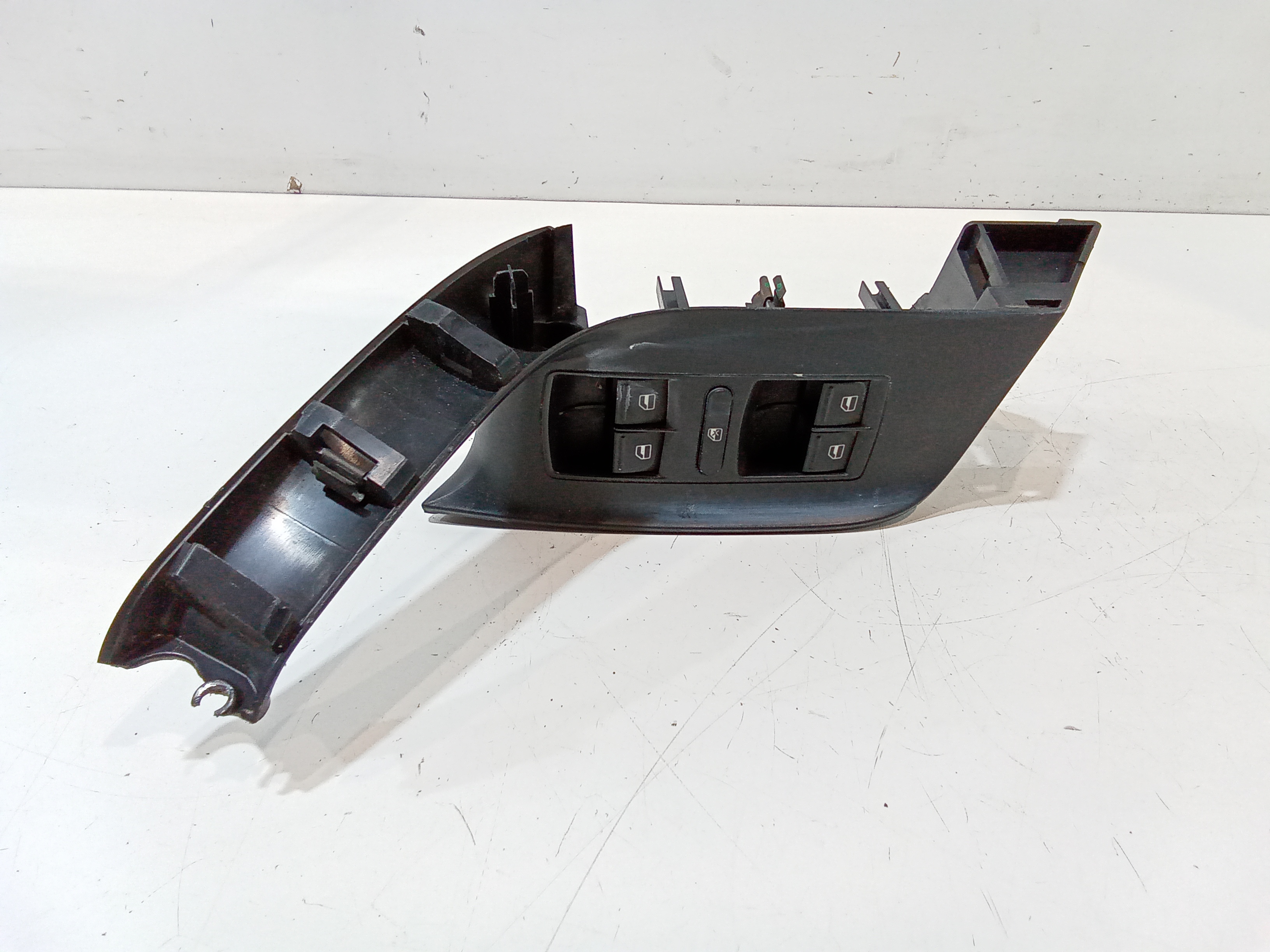 Pulsantiera anteriore sinistra Guida per Seat Ibiza Serie (08>12) (2008 - 2012)