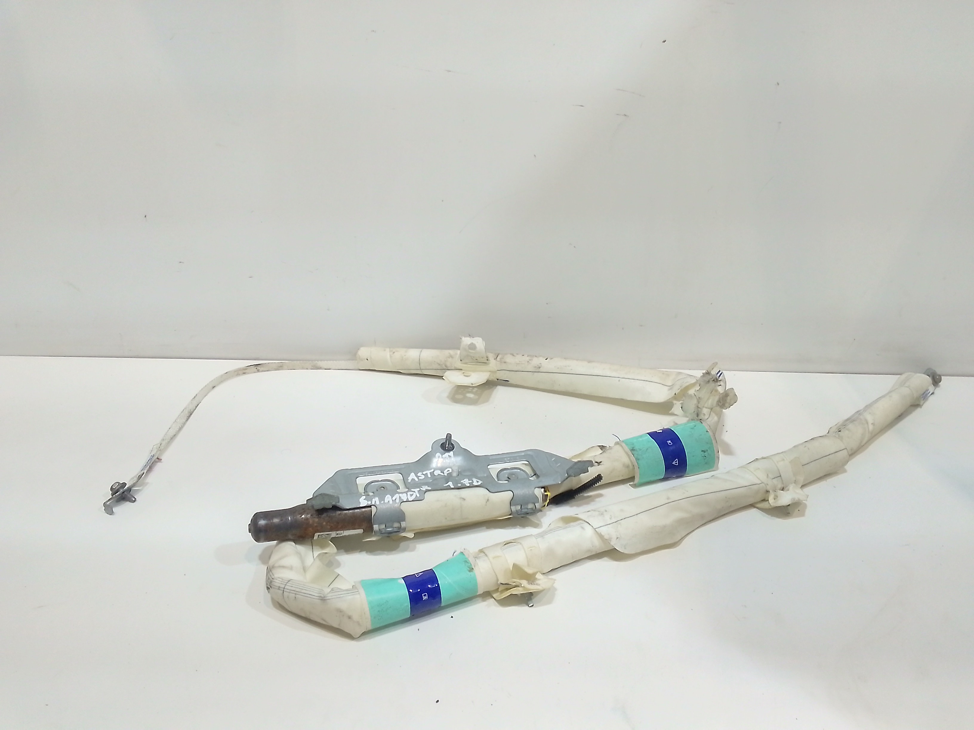 Airbag a tendina laterale Sinistro Guida per Opel Astra J 2 Serie (2011 - In produzione)