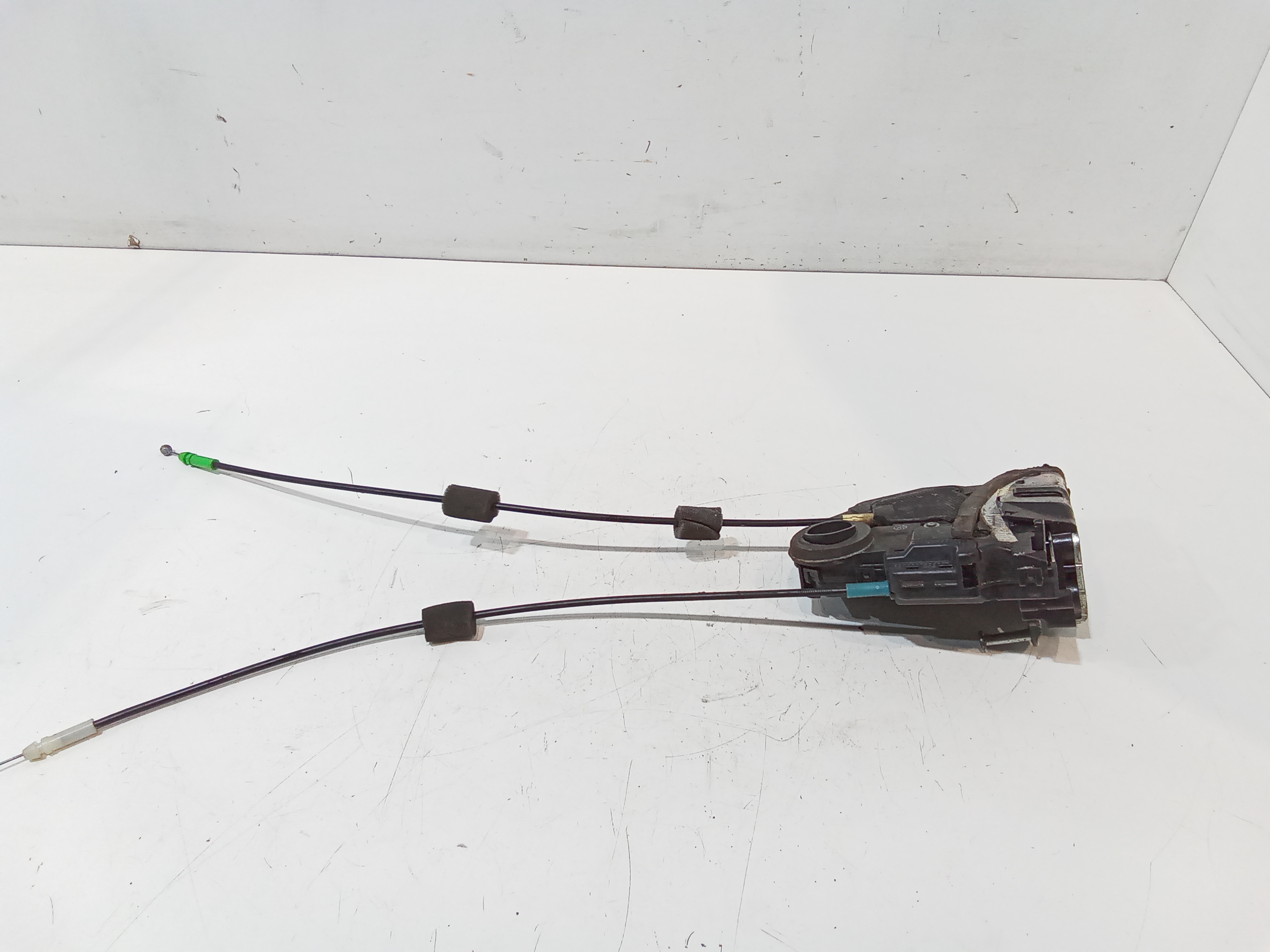 Attuatore serratura anteriore destro per Toyota Rav4 4 Serie (2005 - 2009)