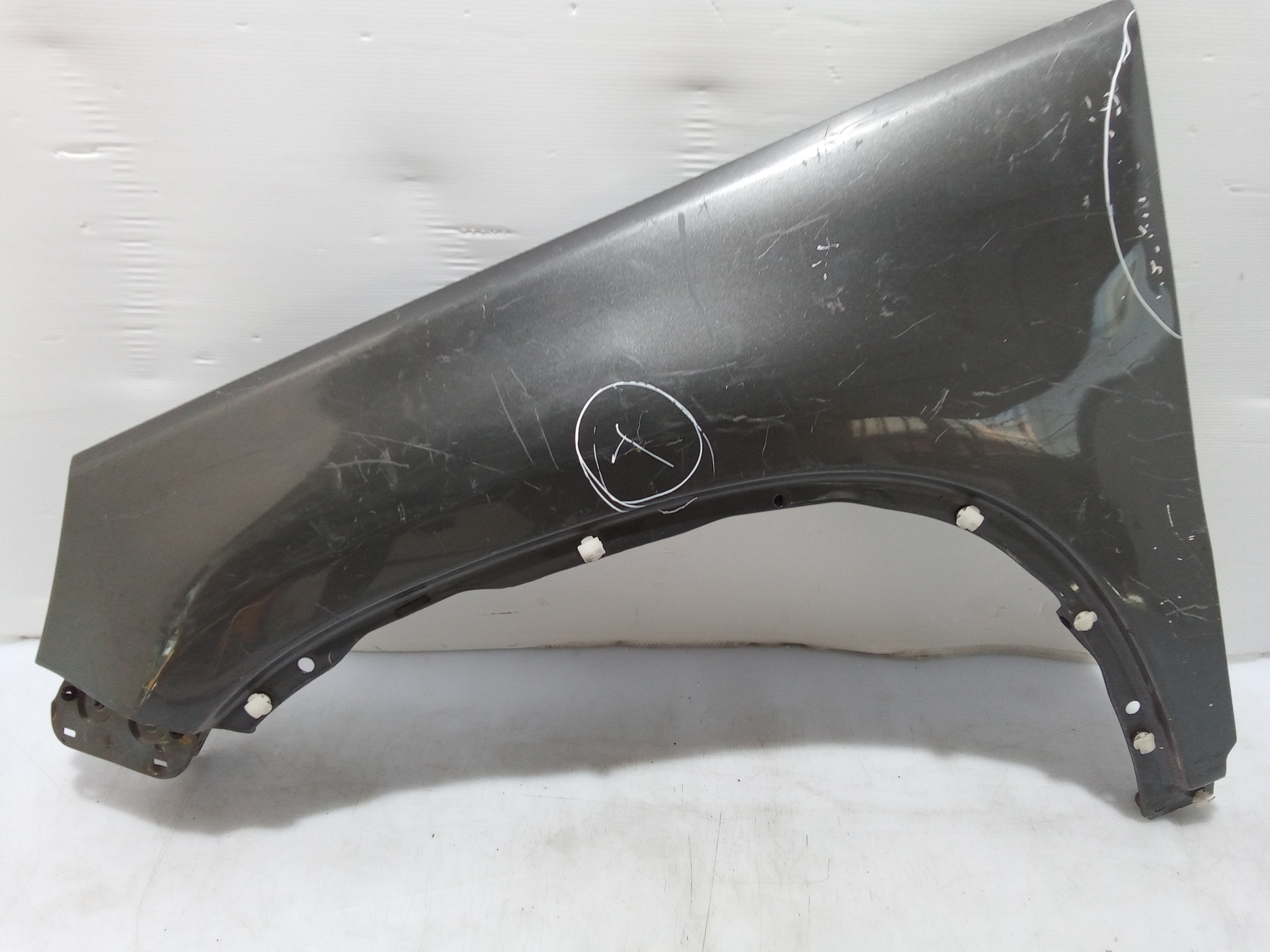 Parafango Anteriore Sinistro per Volkswagen Tiguan 2 Serie (2011 - 2015)