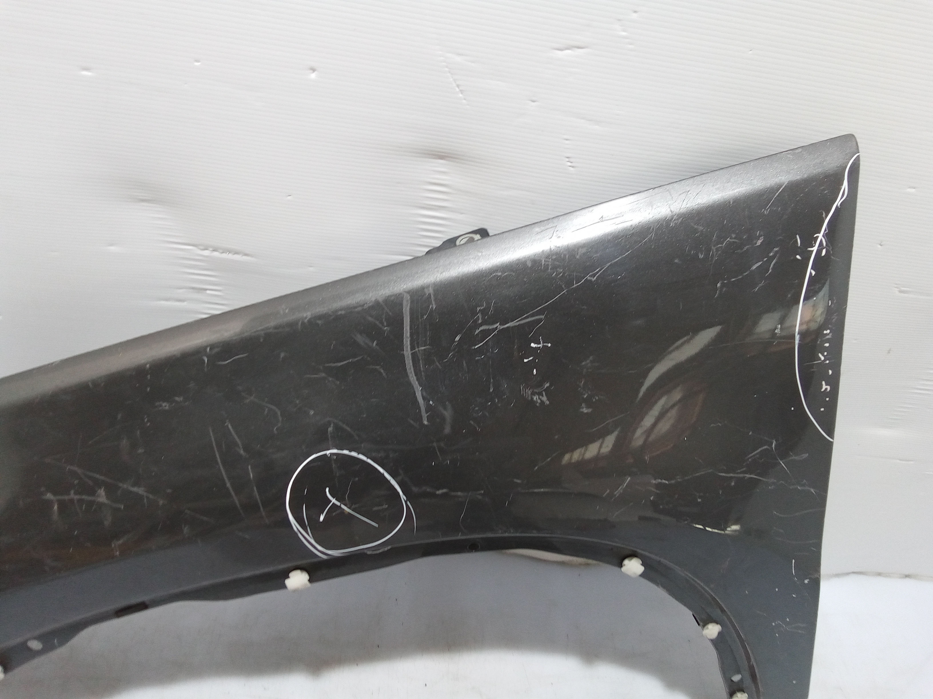 Parafango Anteriore Sinistro per Volkswagen Tiguan 2 Serie (2011 - 2015)