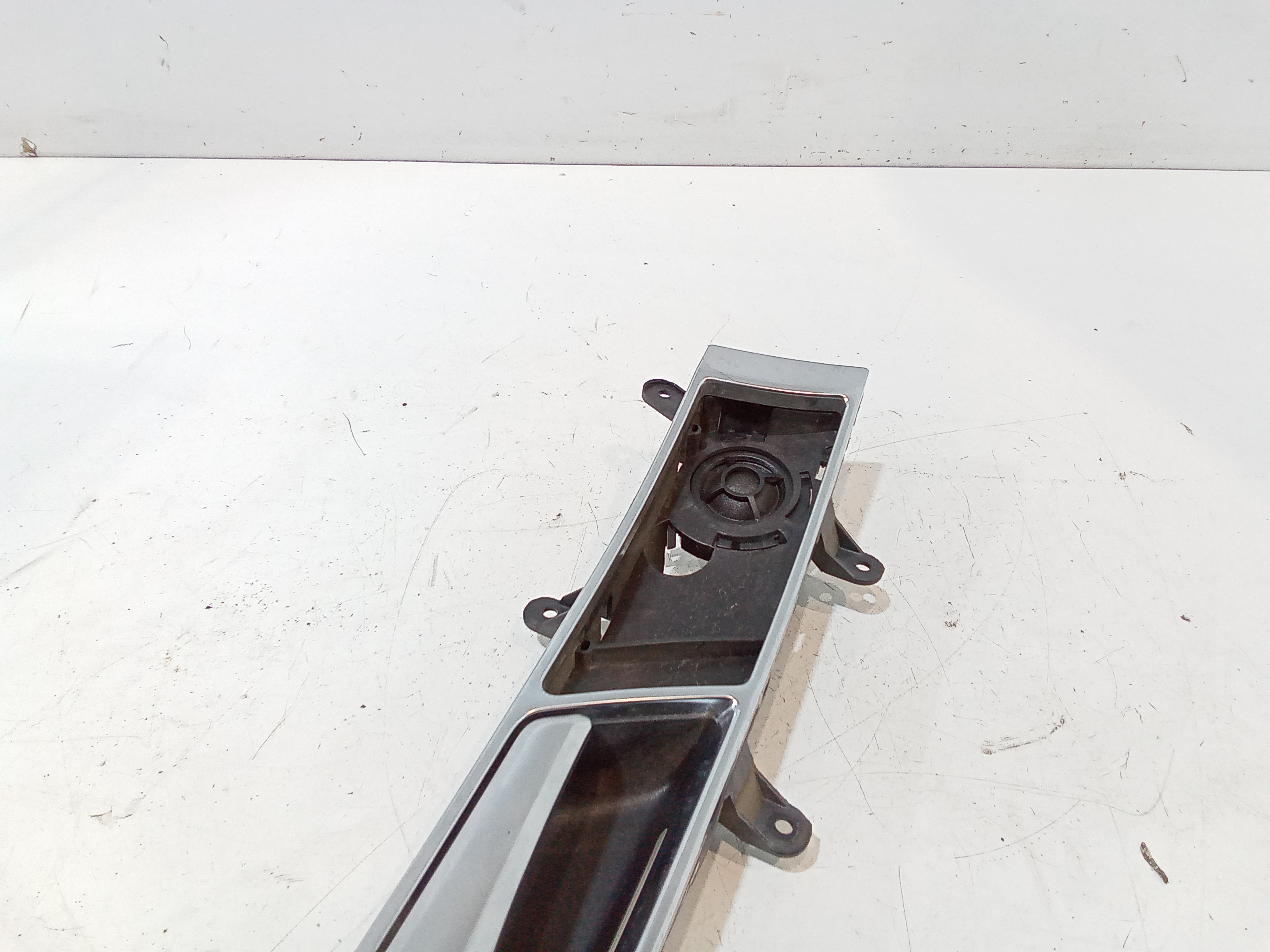 Maniglia interna Anteriore Destra per Audi A6 Avant Serie C6 (4f5) (04>12) (2004 - 2012)