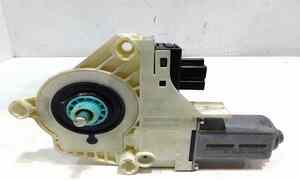 Motorino Alzavetro anteriore destra per Audi A4 Avant (8k5) (08>15) (2008 - 2015)