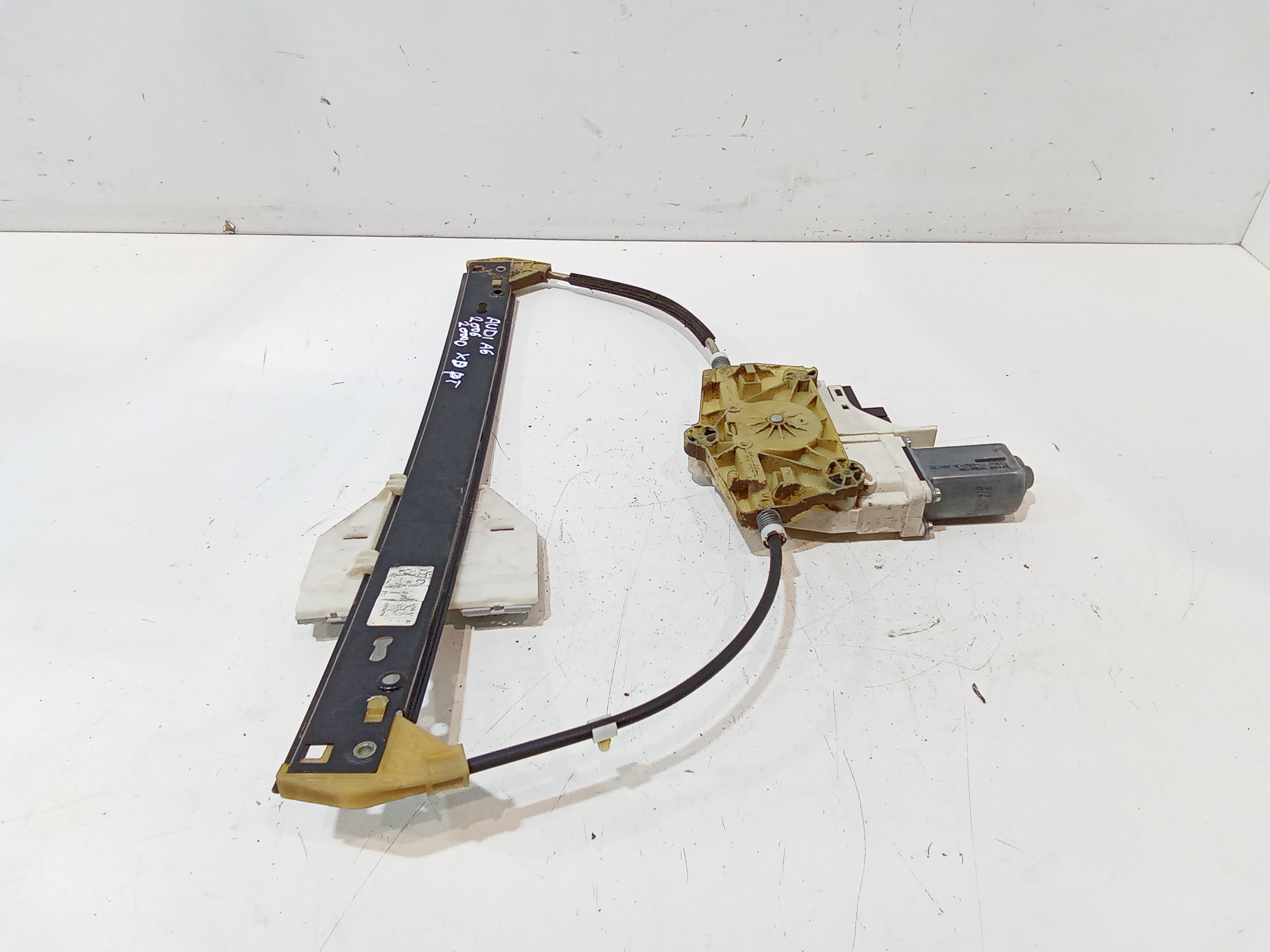 Volante per Audi A6 Avant Serie C6 (4f5) (04>12) (2004 - 2012)