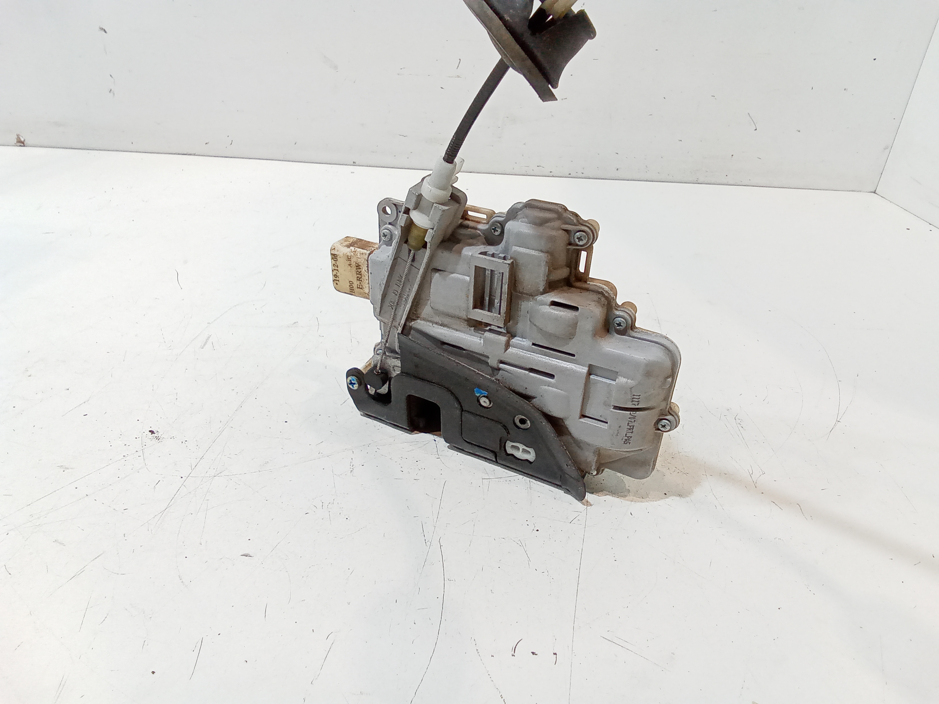 Serratura Anteriore Destra per Audi A6 Avant Serie C6 (4f5) (04>12) (2004 - 2012)