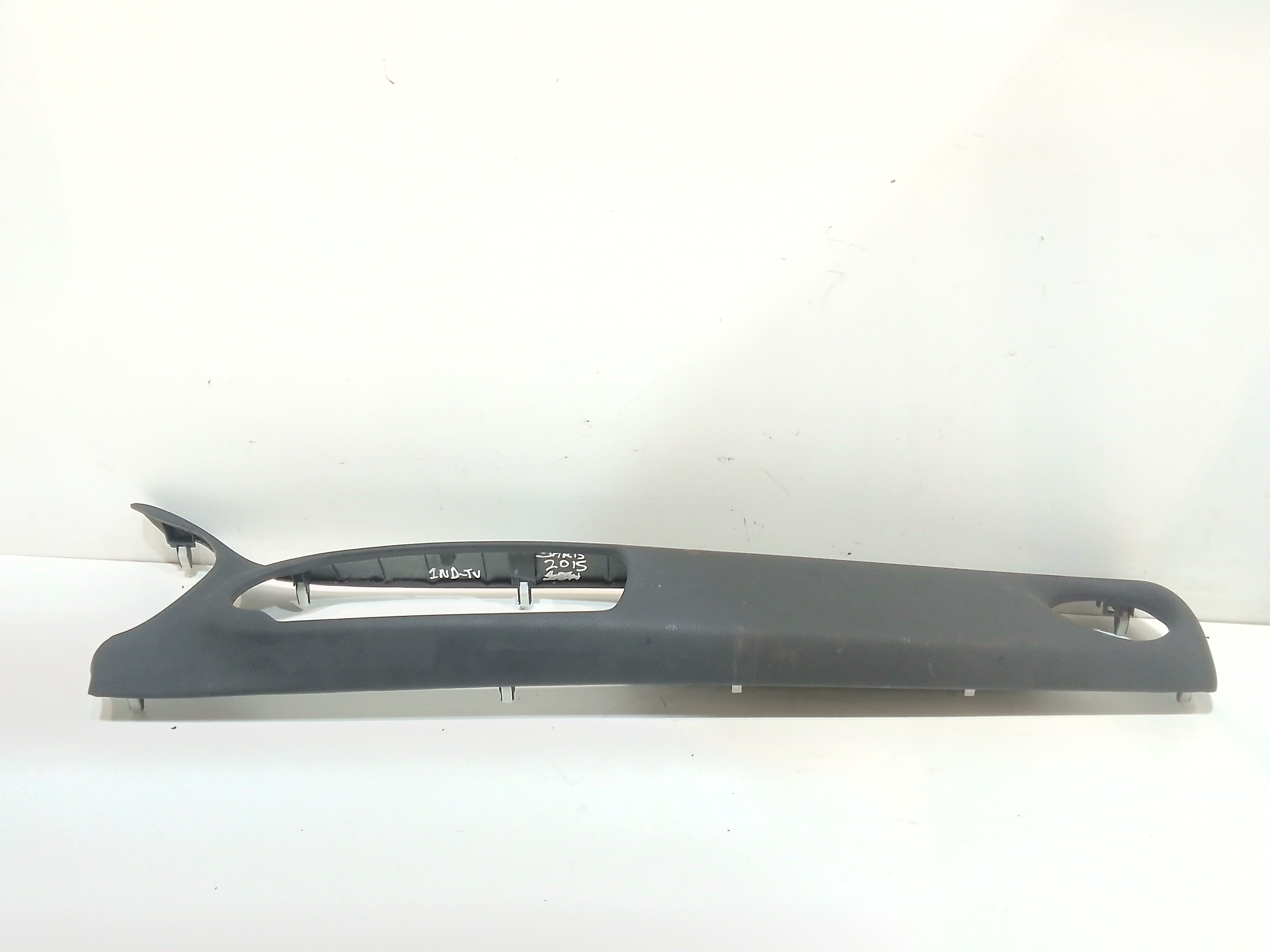 Modanatura Centrale Cruscotto per Toyota Yaris Serie (14>16) (2014 - 2016)