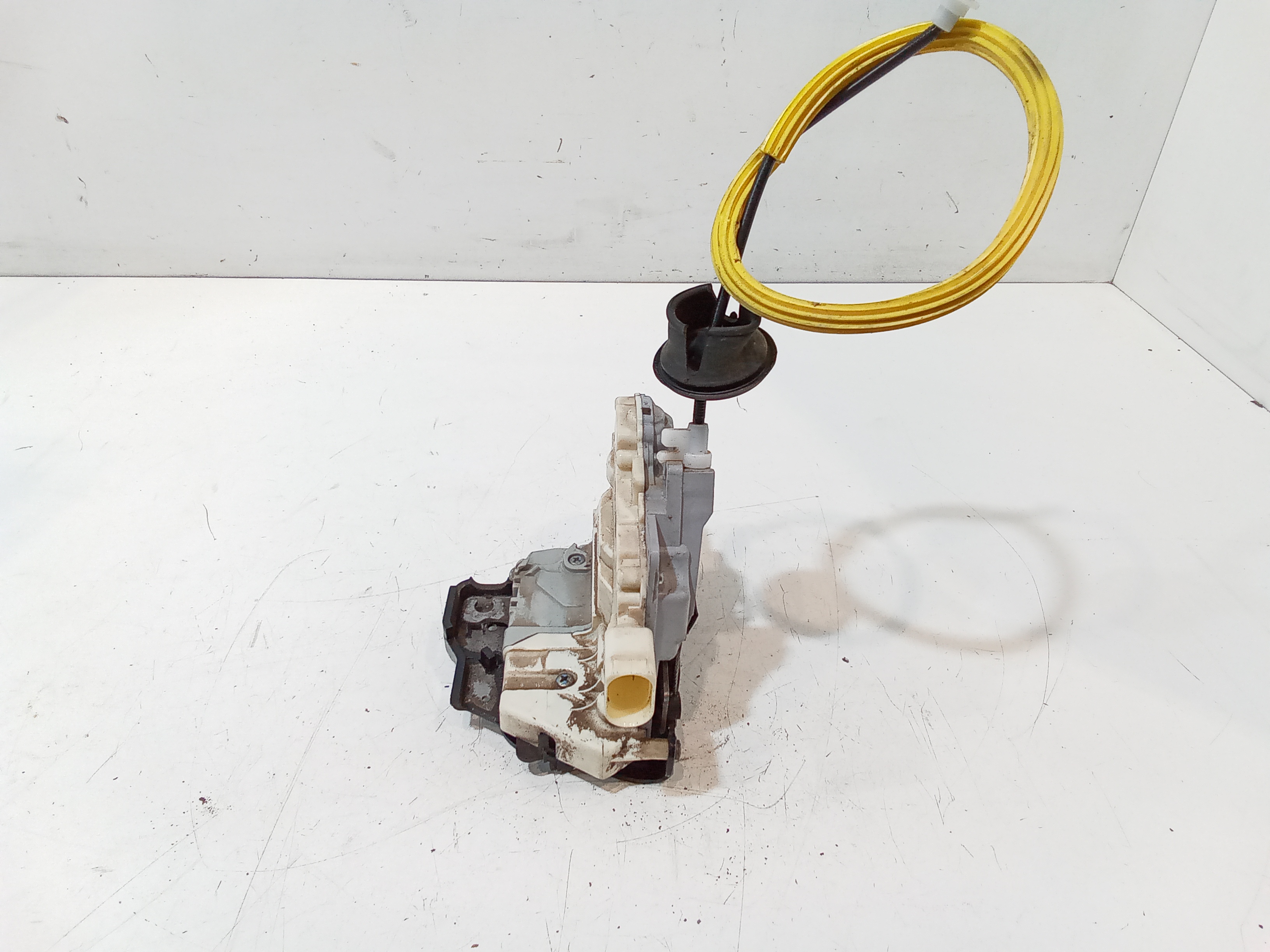 Serratura Posteriore destra per Audi A6 Avant Serie C6 (4f5) (04>12) (2004 - 2012)