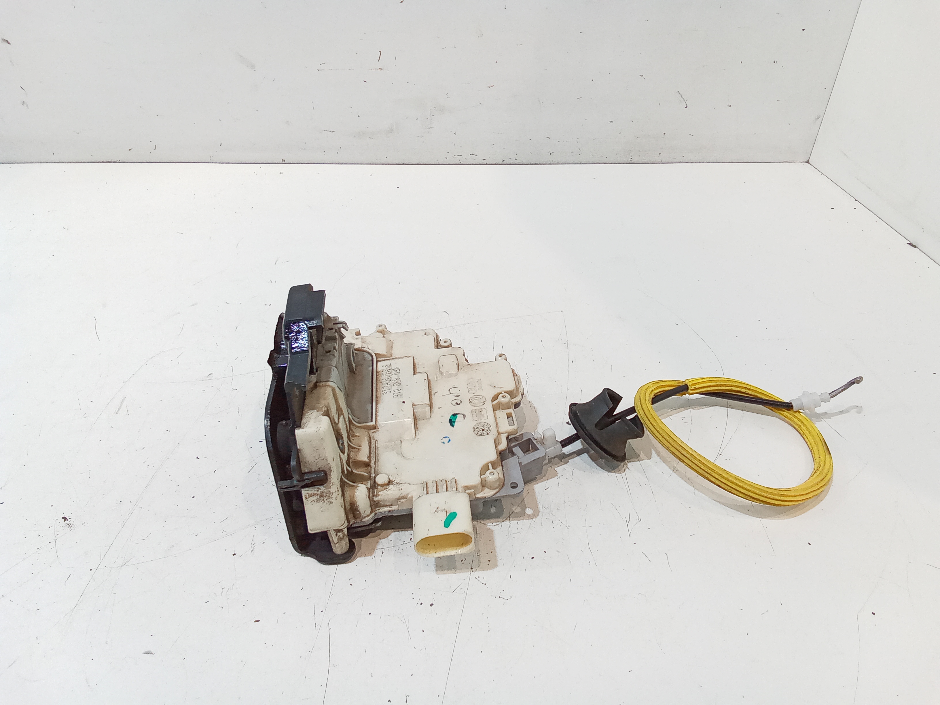 Serratura Posteriore destra per Audi A6 Avant Serie C6 (4f5) (04>12) (2004 - 2012)