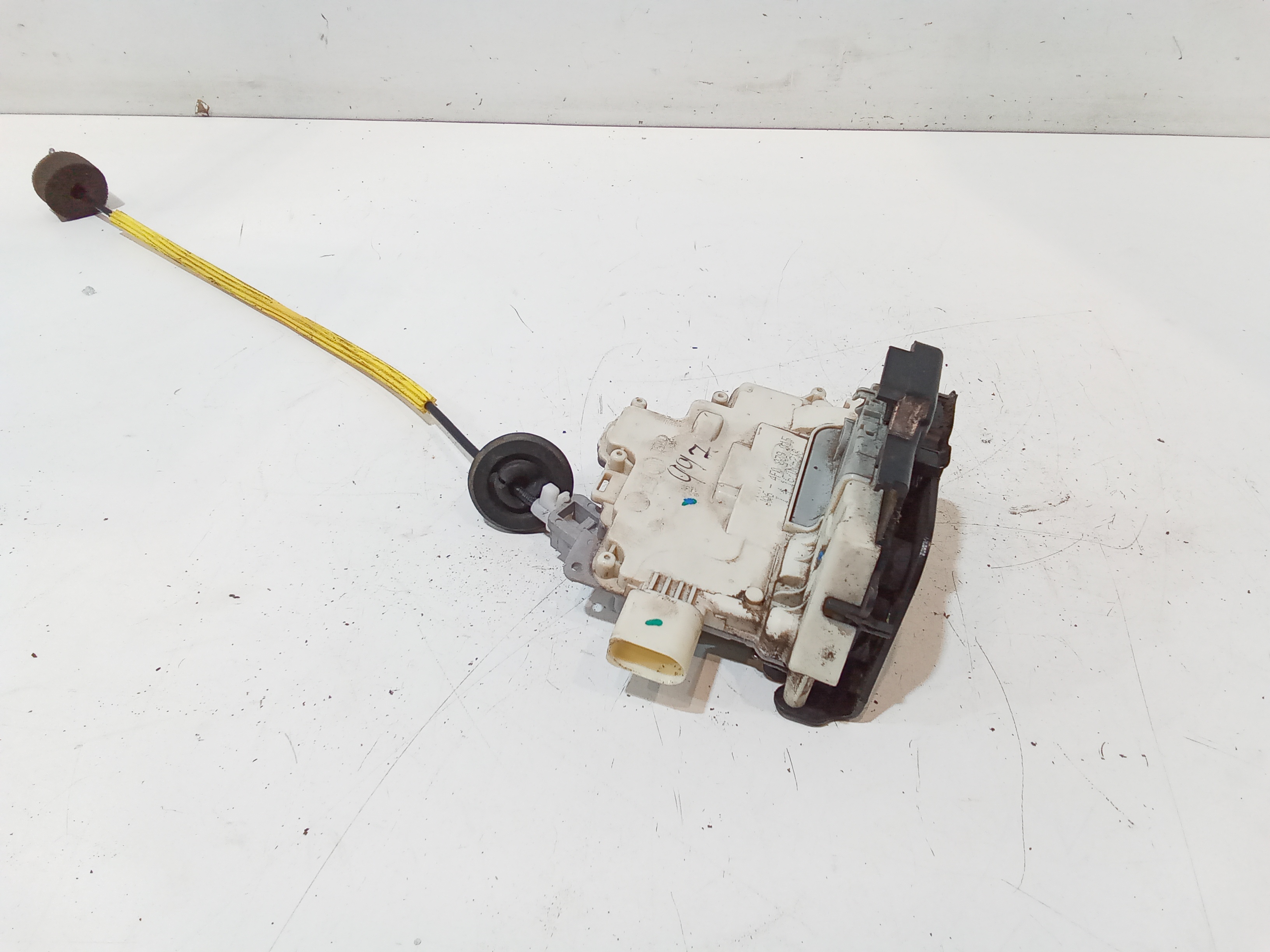 Serratura Posteriore Sinistra per Audi A6 Avant Serie C6 (4f5) (04>12) (2004 - 2012)