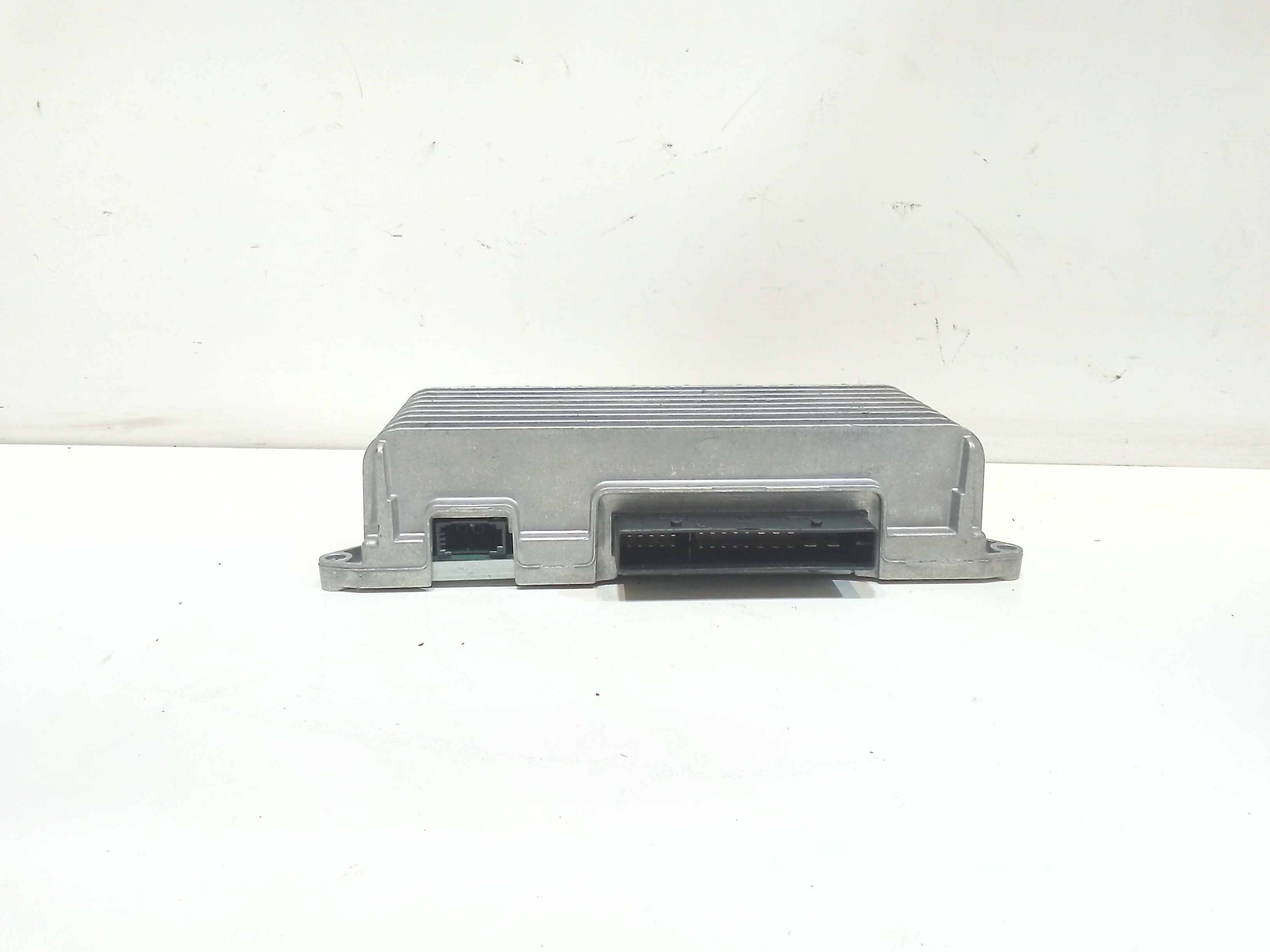 Centralina Amplificatore per Audi A6 Avant Serie C6 (4f5) (04>12) (2004 - 2012)