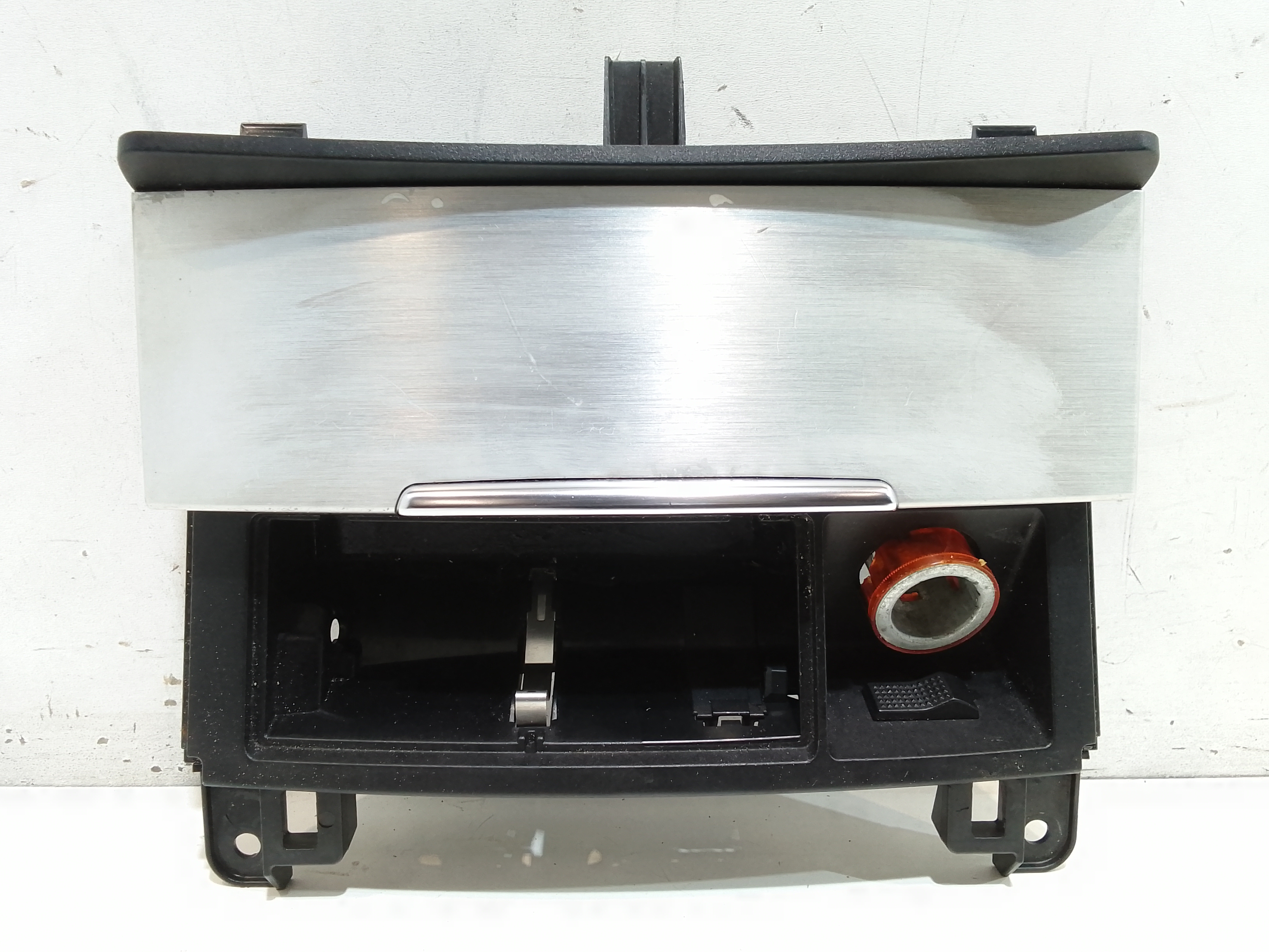 Posacenere per Audi Q7 Serie (4lb) (05>15) (2005 - 2015)