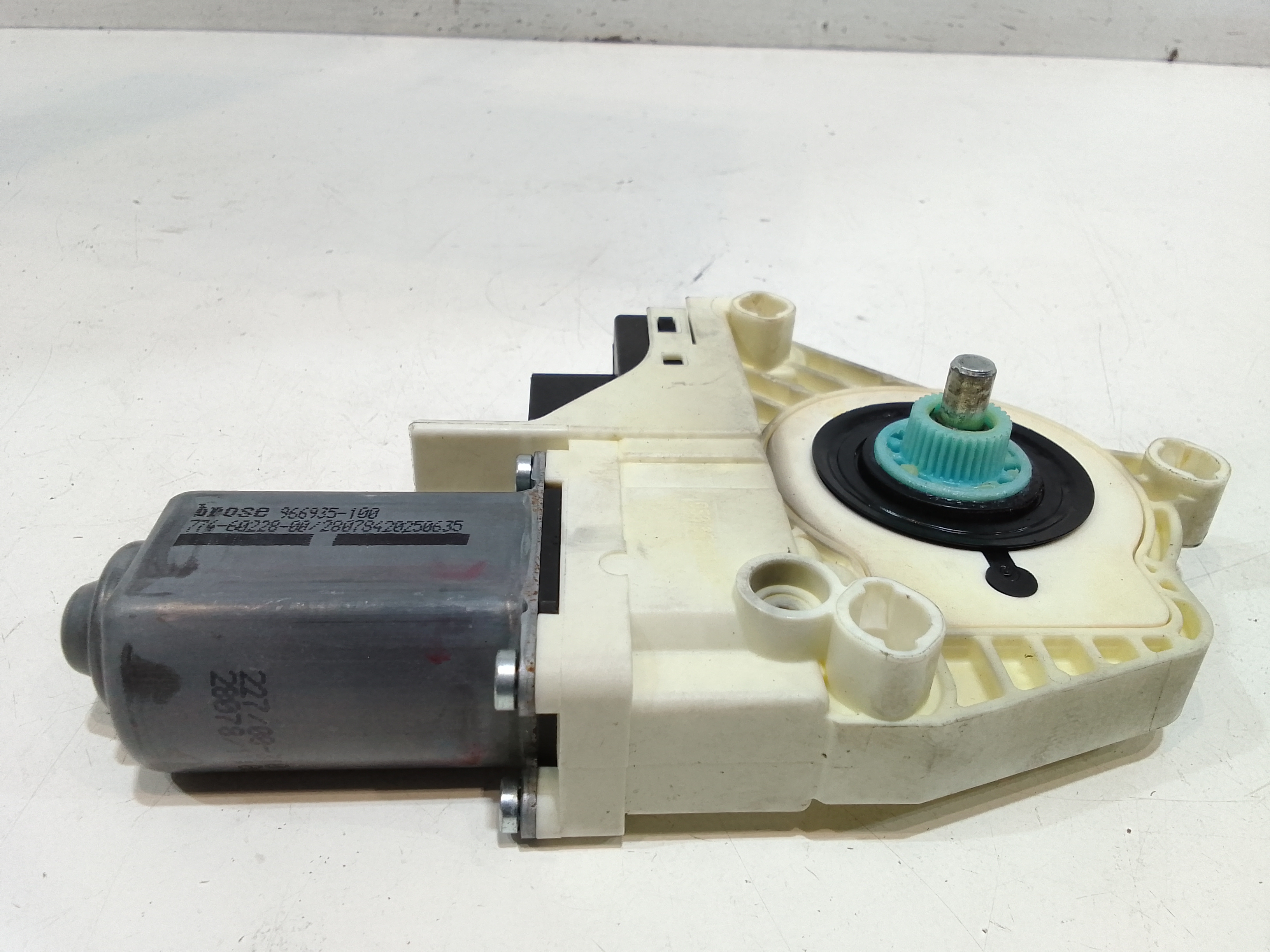 Motorino Alzavetro anteriore Sinistro per Audi A4 Avant (8k5) (08>15) (2008 - 2015)