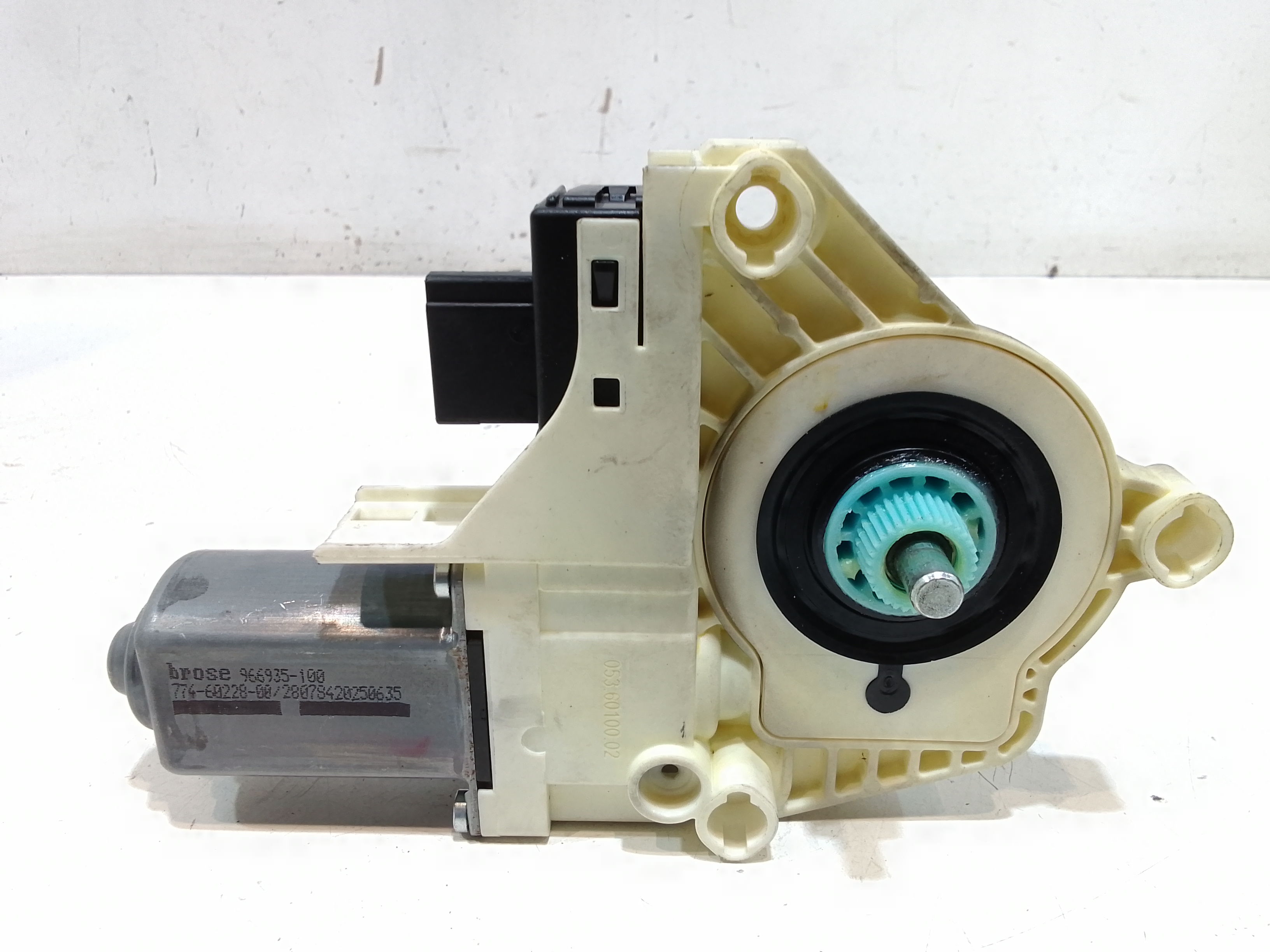 Motorino Alzavetro anteriore Sinistro per Audi A4 Avant (8k5) (08>15) (2008 - 2015)