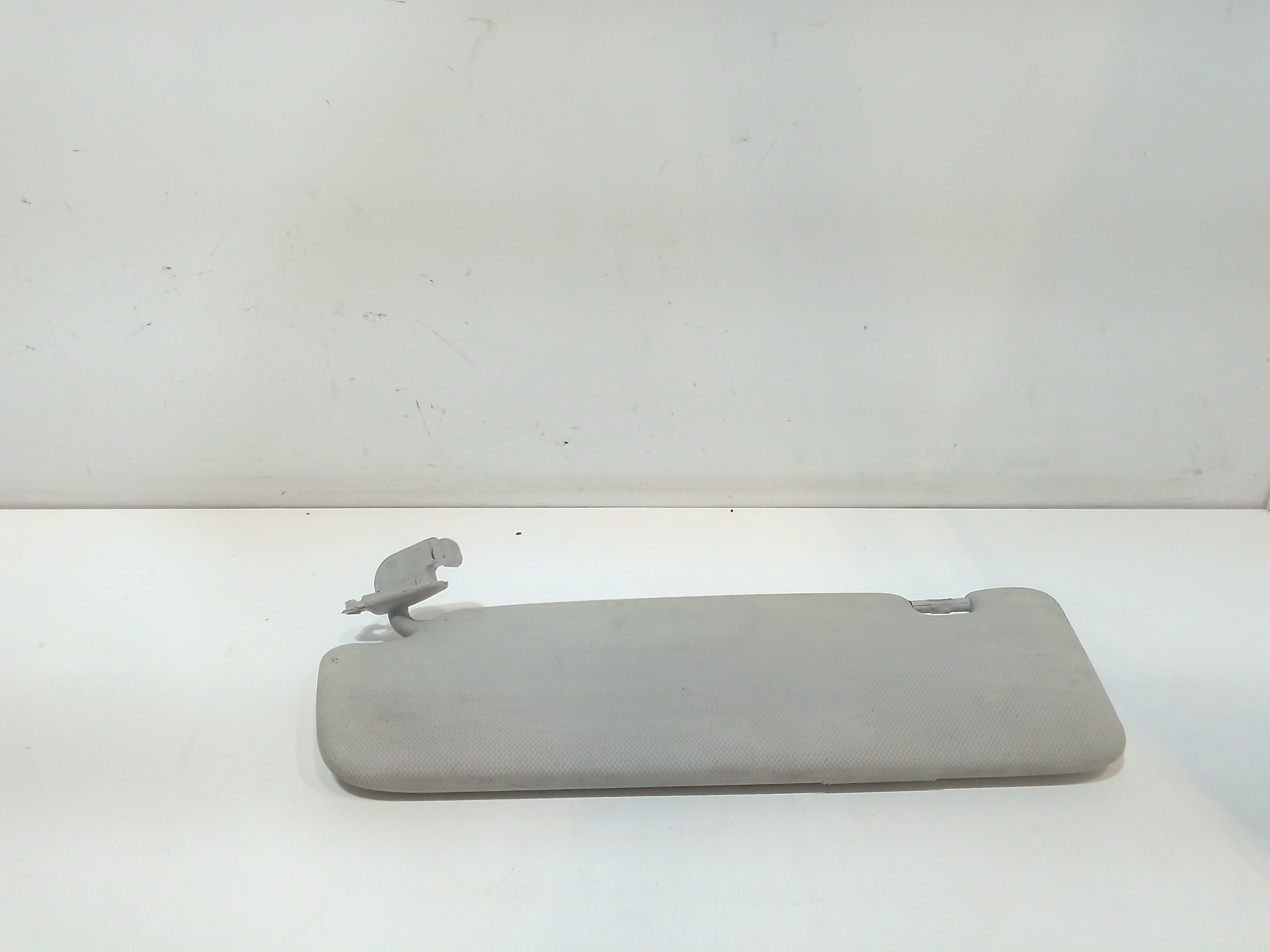 Parasole aletta Lato Passeggero per Audi A4 Avant (8e) (00>04) (2000 - 2004)