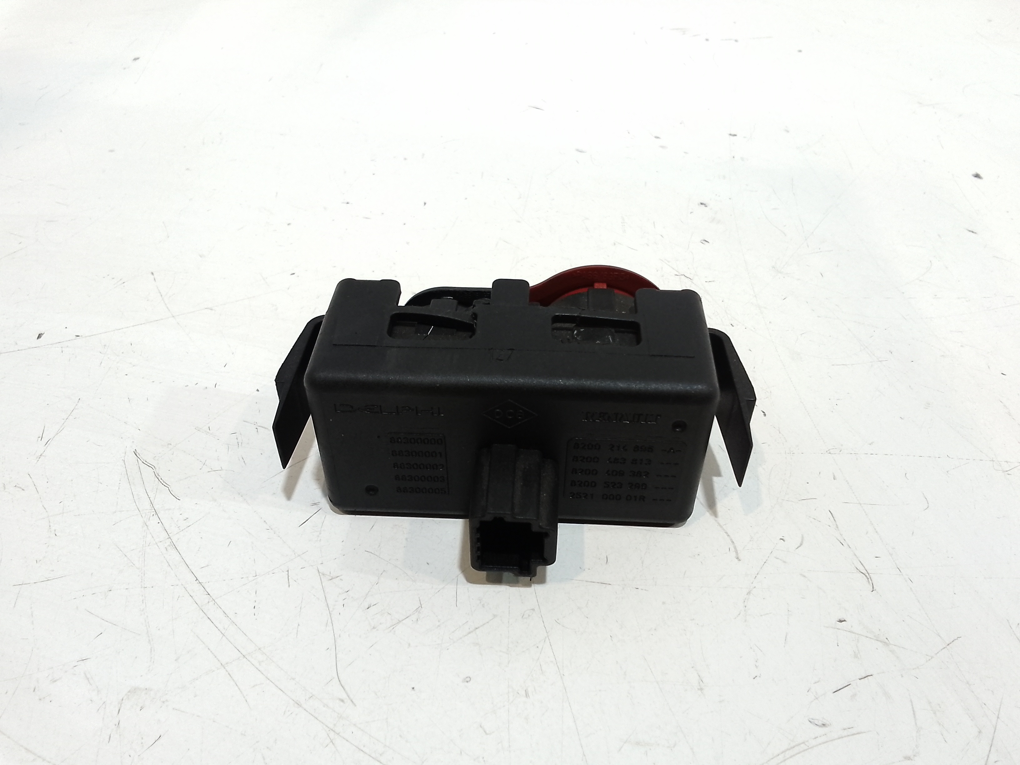 Pulsante luci di emergenza per Renault Clio Serie (04>08) (2004 - 2008)